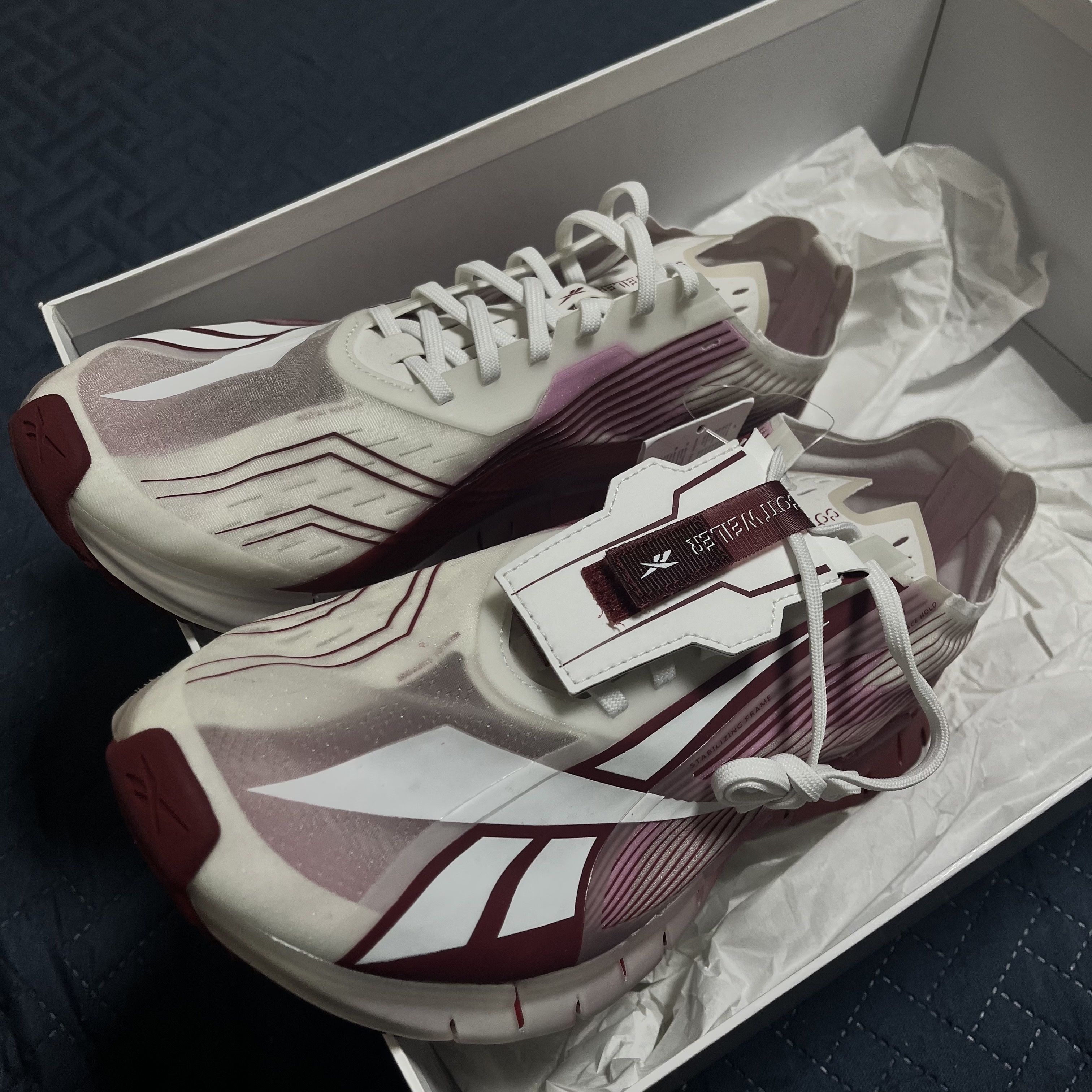 Reebok x Cottweiler Zig 3D Storm Red 착용 스타일