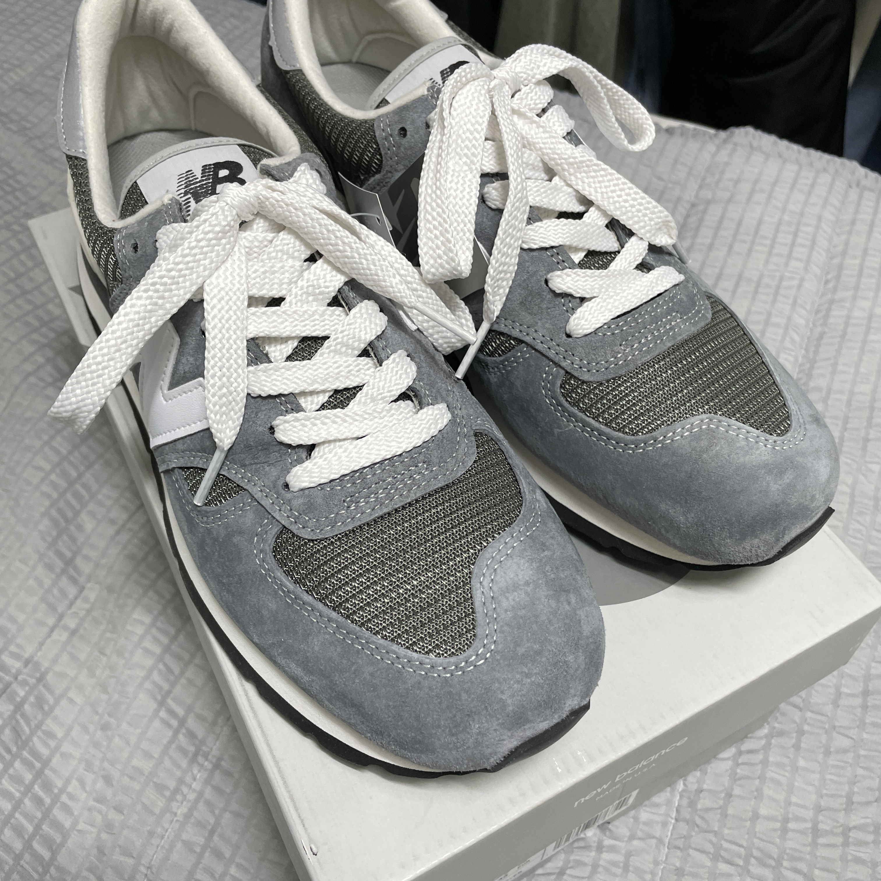 New Balance 990v1 Made in USA Grey White 착용 스타일