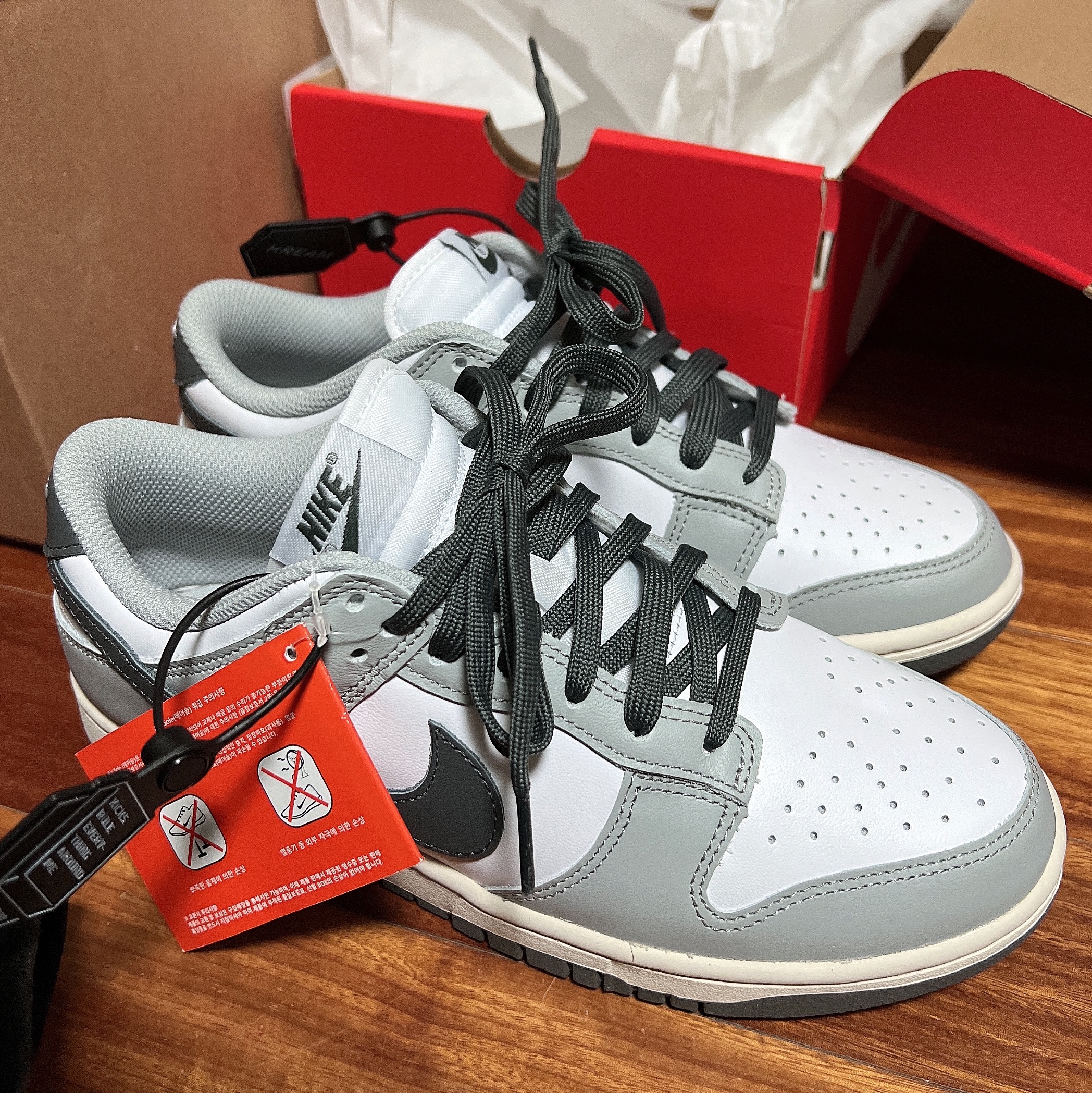 (W) Nike Dunk Low Light Smoke Grey 착용 스타일