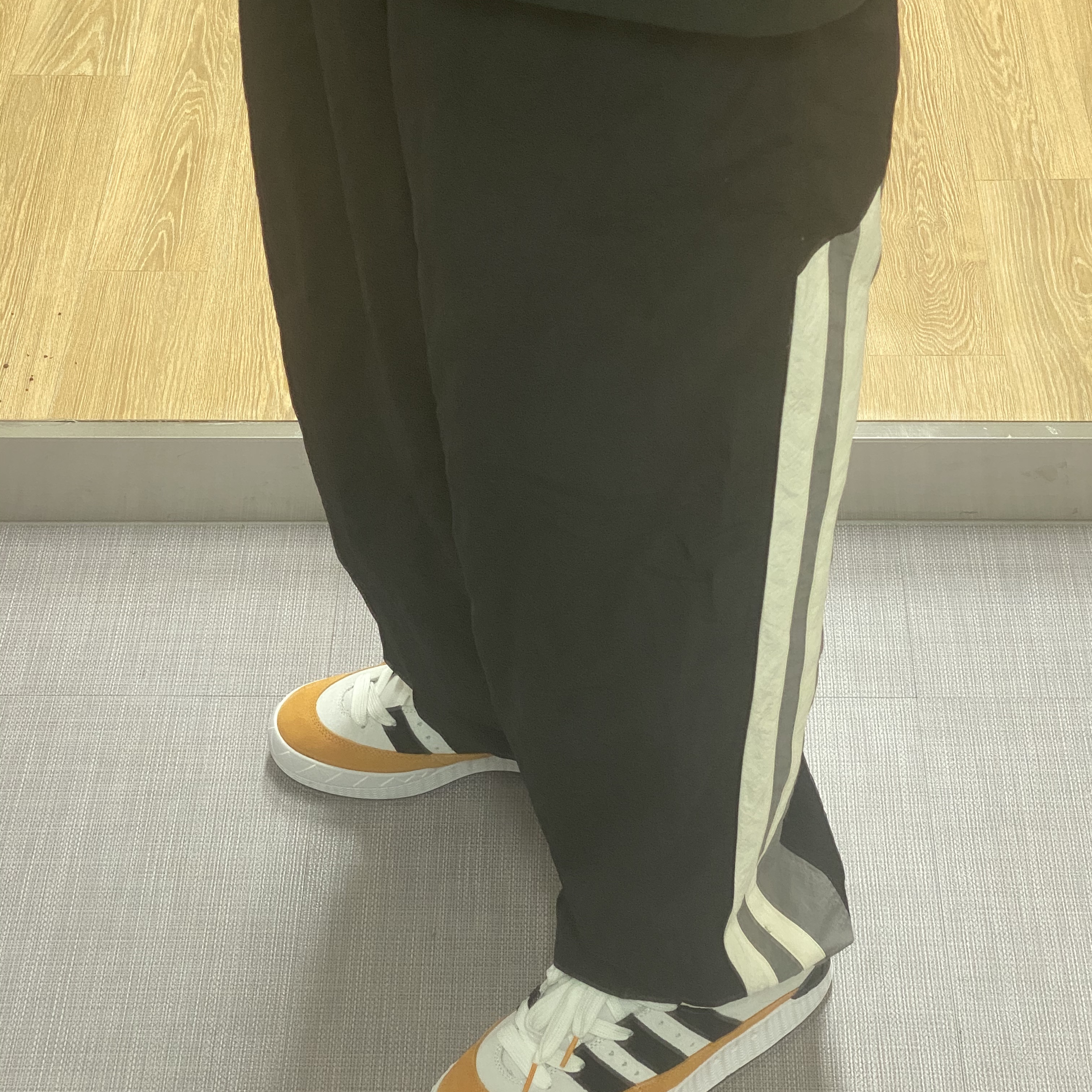 Adidas x Human Made Adimatic White 착용 스타일
