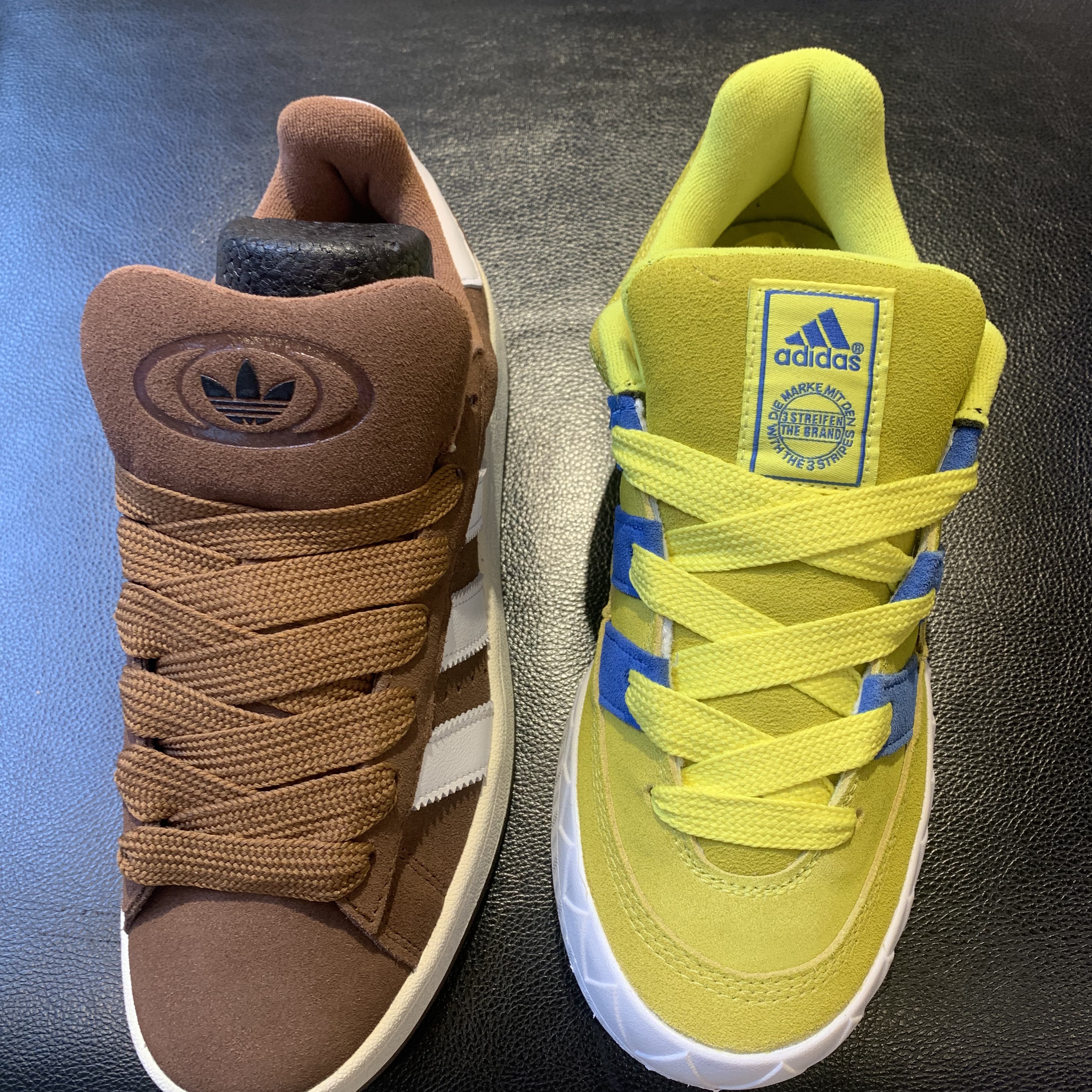 Adidas Campus 00s Bark Cloud White, Adidas Adimatic Bright Yellow Blue 착용 스타일