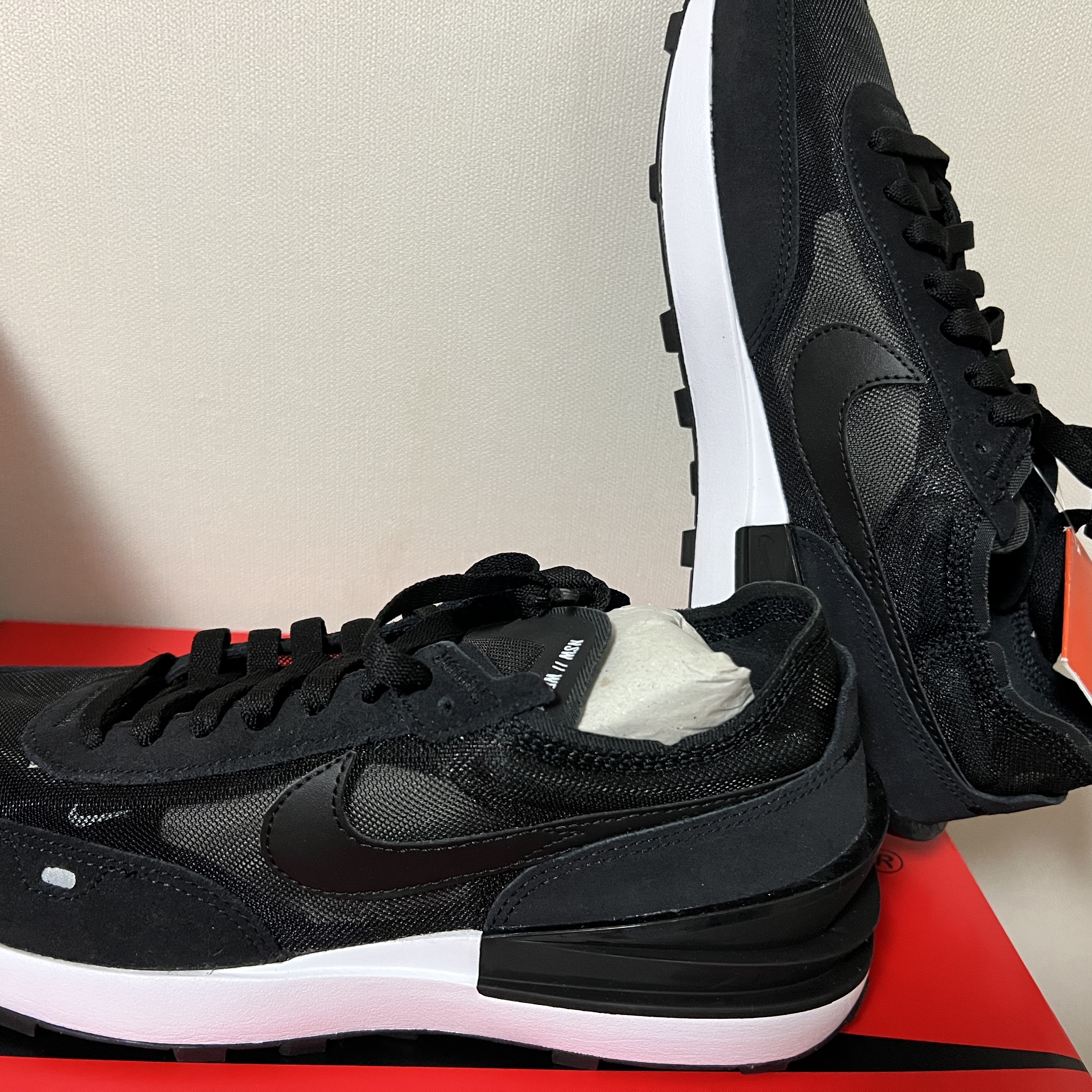 Nike Waffle One Black White 착용 스타일 - 1