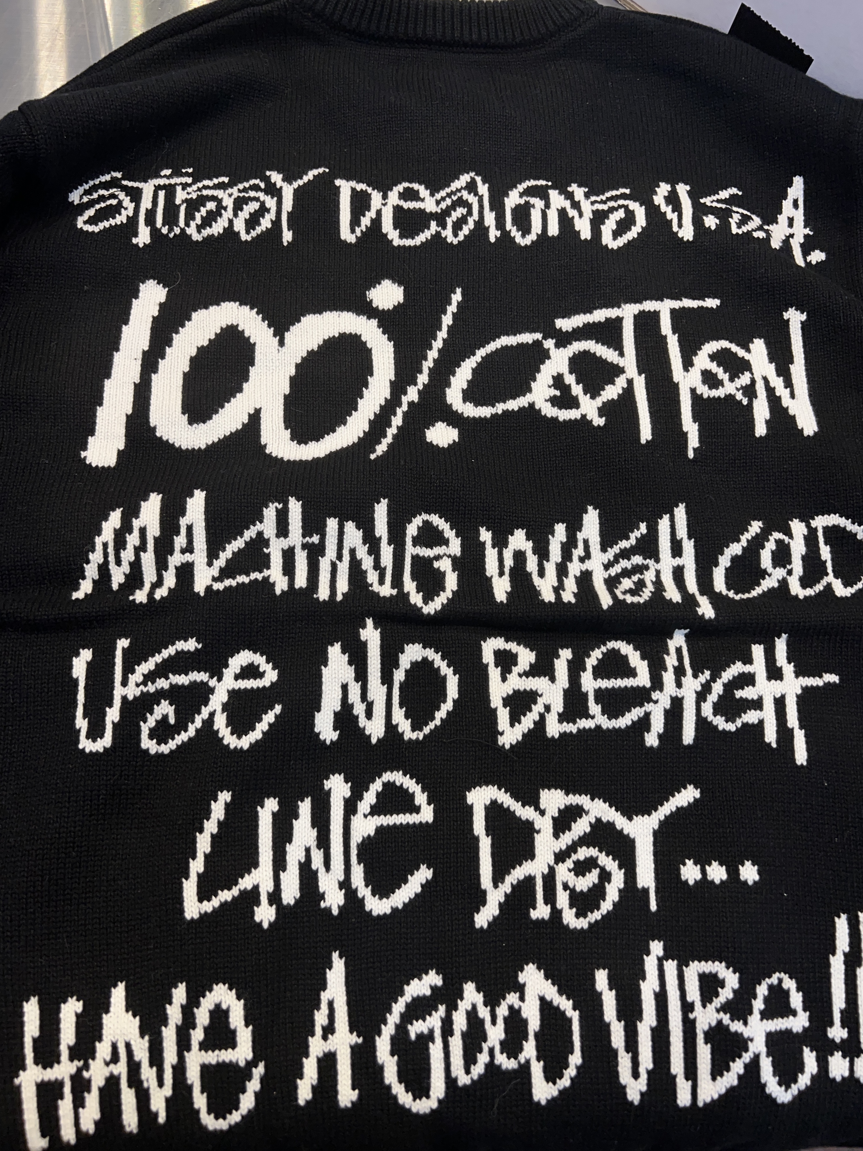 Stussy Care Label Sweater Black 착용 스타일 - 2