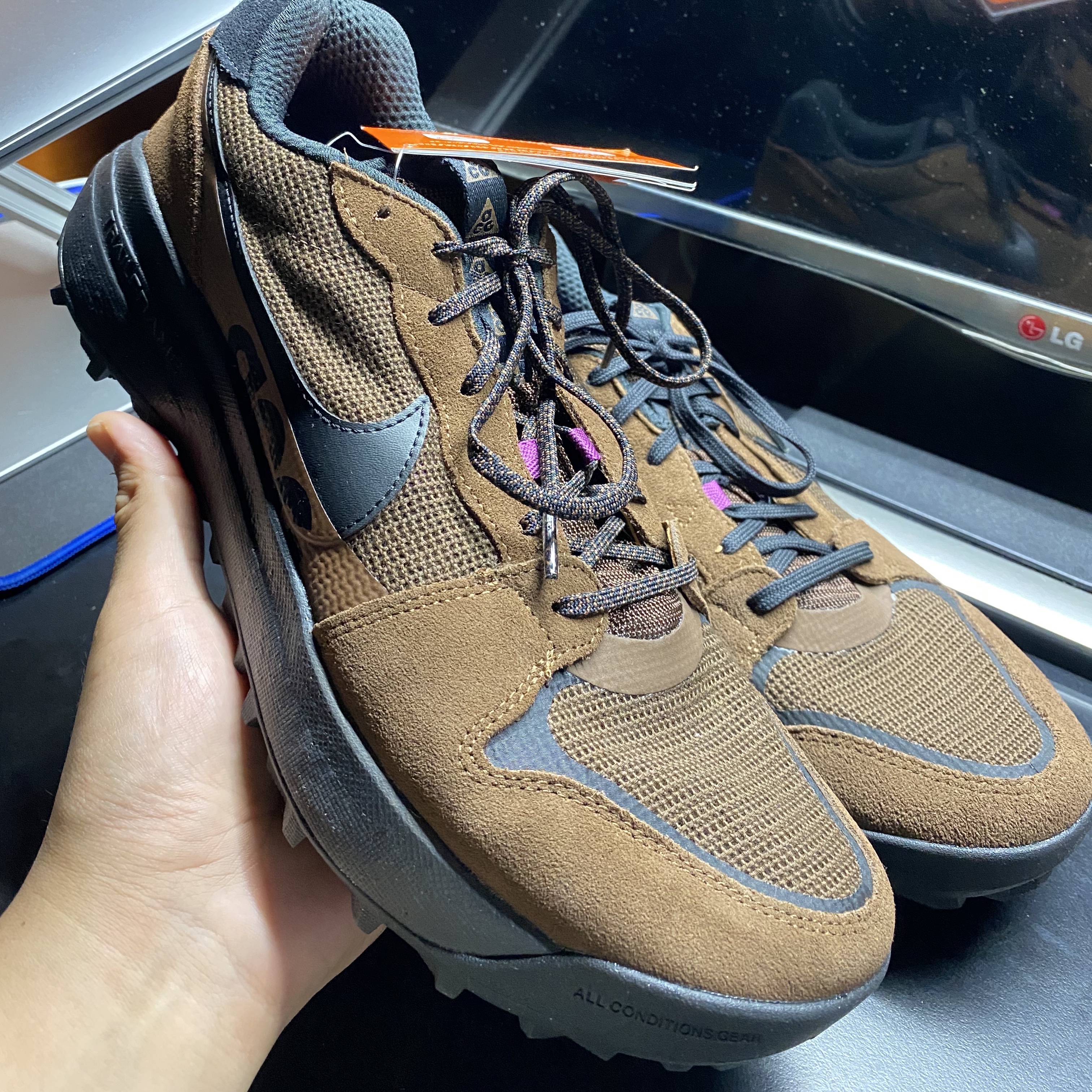 New Balance x JJJJound 990v3 Brown Black, Salomon RX Snow Moc 2 ADV Kangaroo 착용 스타일 - 1