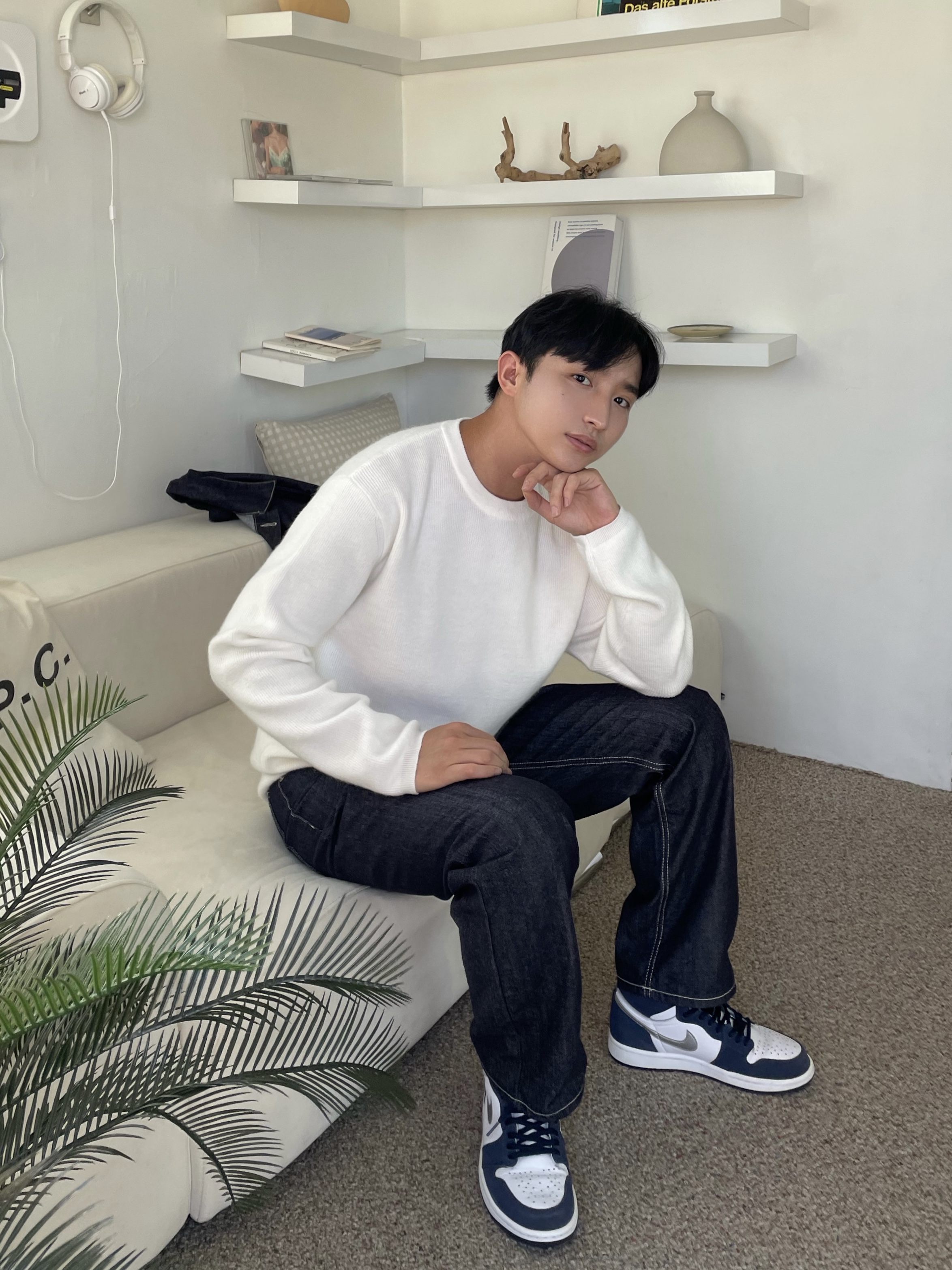 Jordan 1 Retro High OG CO.JP Midnight Navy, (GS) Jordan 1 Retro High OG CO.JP Midnight Navy 착용 스타일 - 1