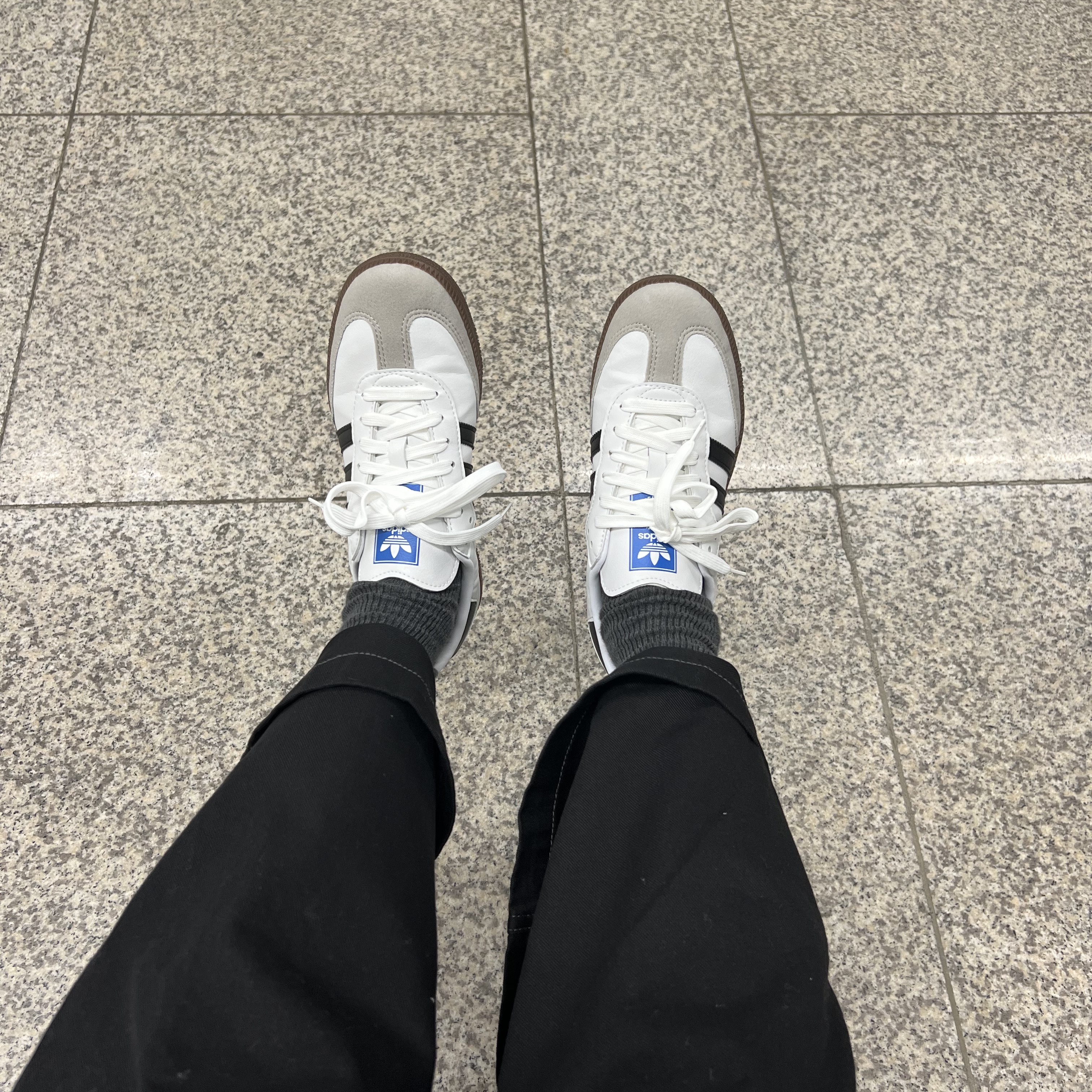 Adidas Samba Vegan White Black 착용 스타일 - 2