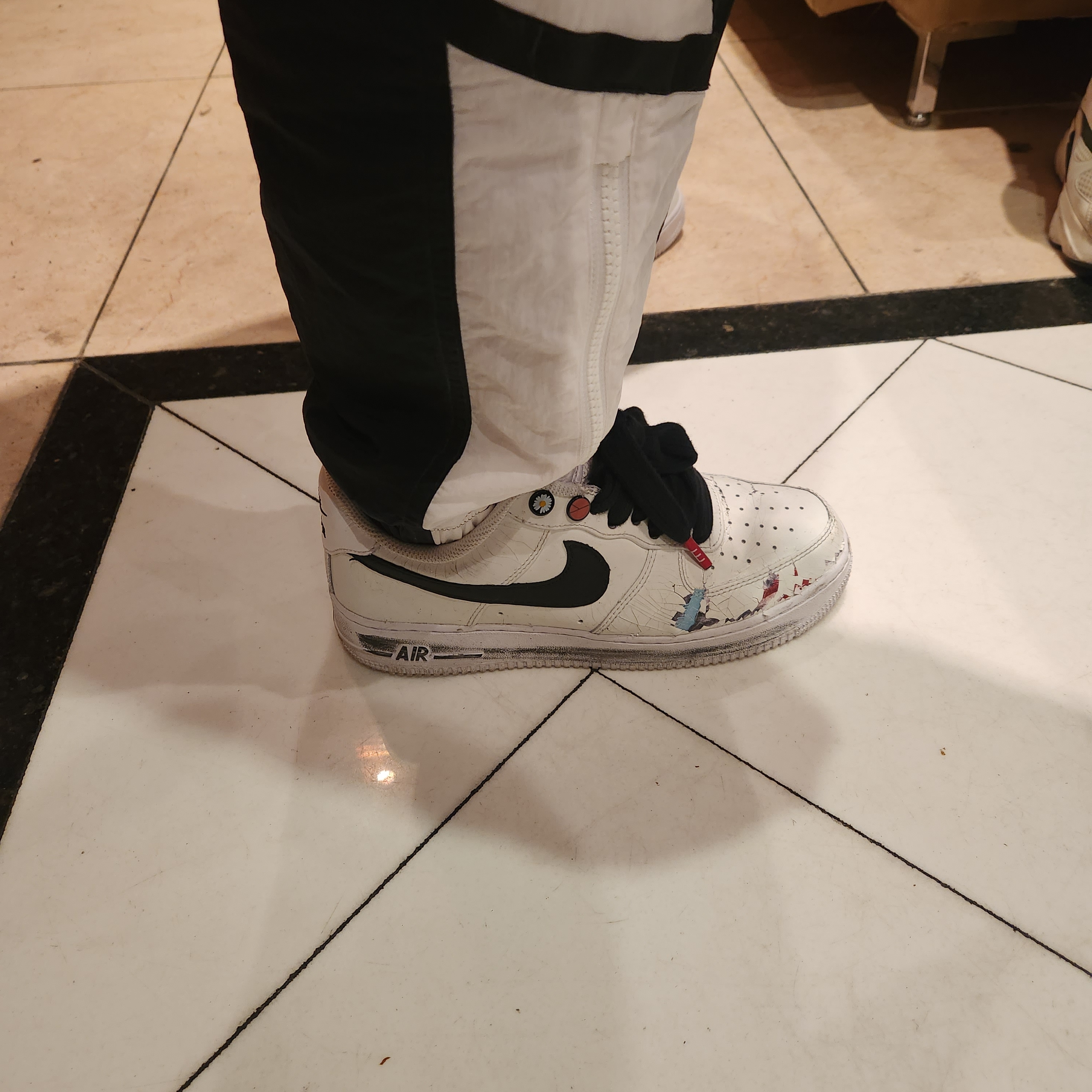 Nike x Peaceminusone Air Force 1 Low Para-Noise 2.0 착용 스타일