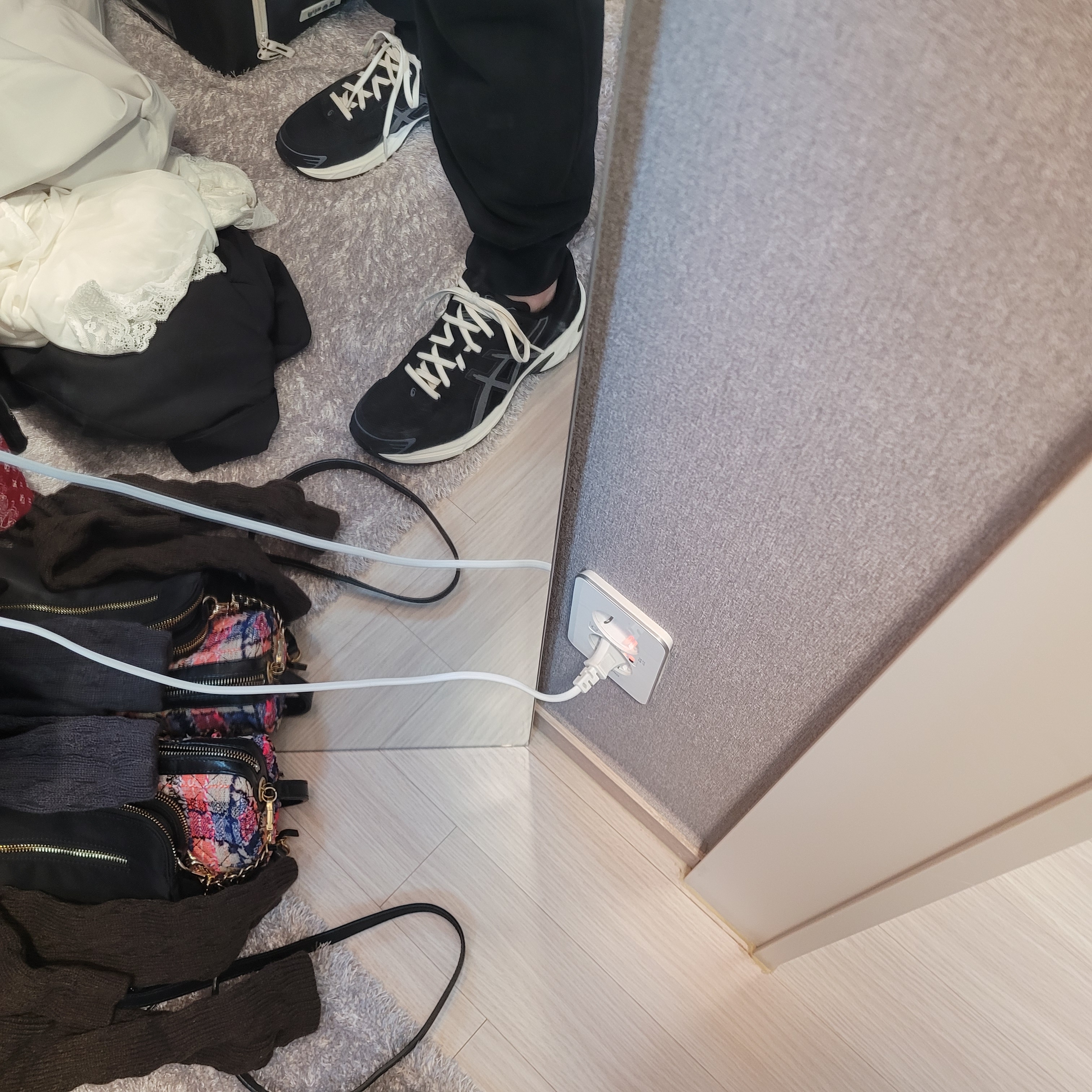 Asics Gel-1130 Black Metropolis 착용 스타일 - 3