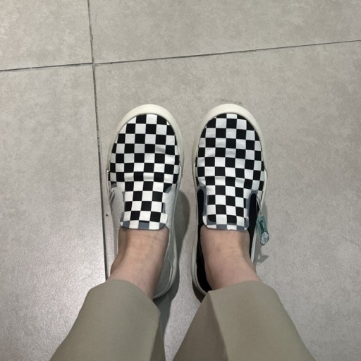 Vans Checkerboard Comfycush One Marshmallow, Vans Checkerboard Comfycush One Black 착용 스타일 - 1