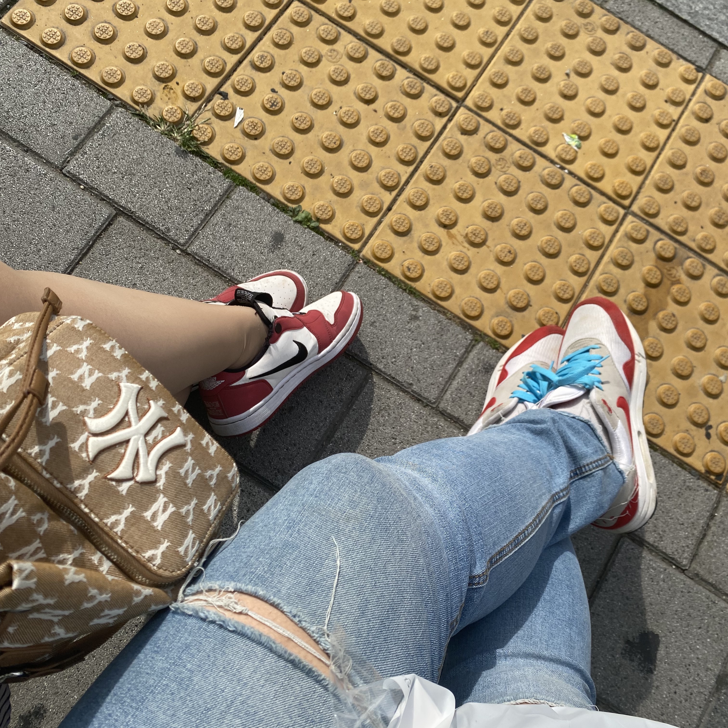 (W) Jordan 1 Low Slip NRG Chicago 착용 스타일 - 2