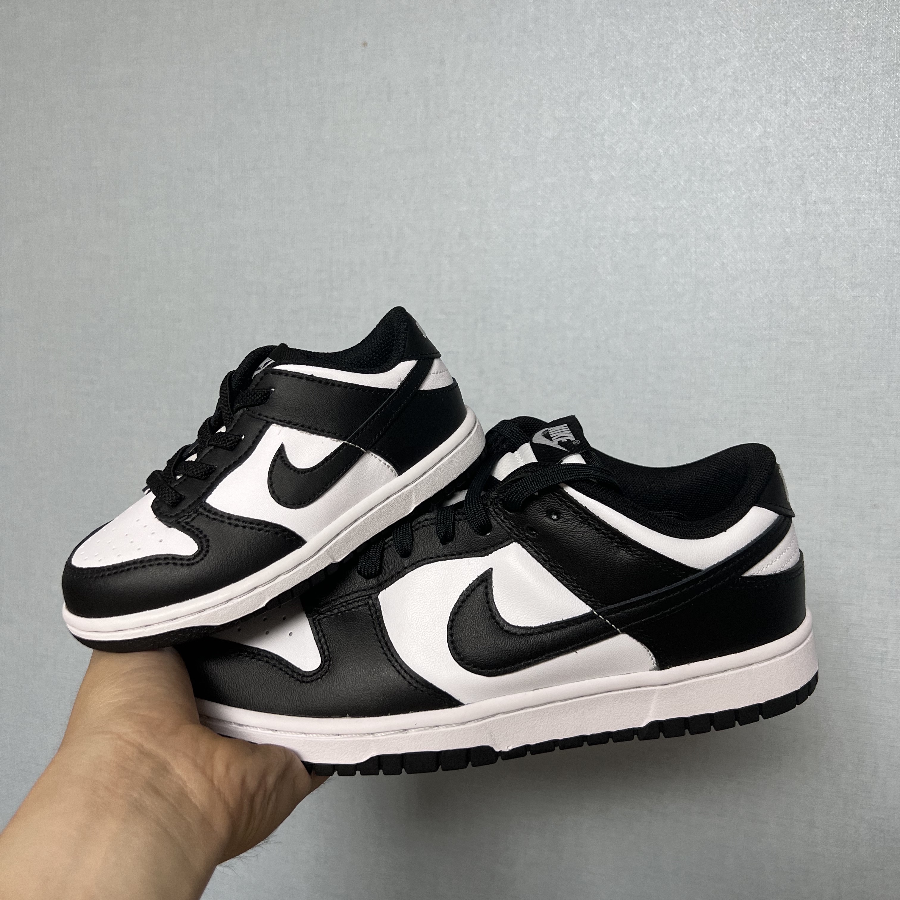 Nike Dunk Low Retro Black, (GS) Nike Dunk Low Black 착용 스타일 - 3