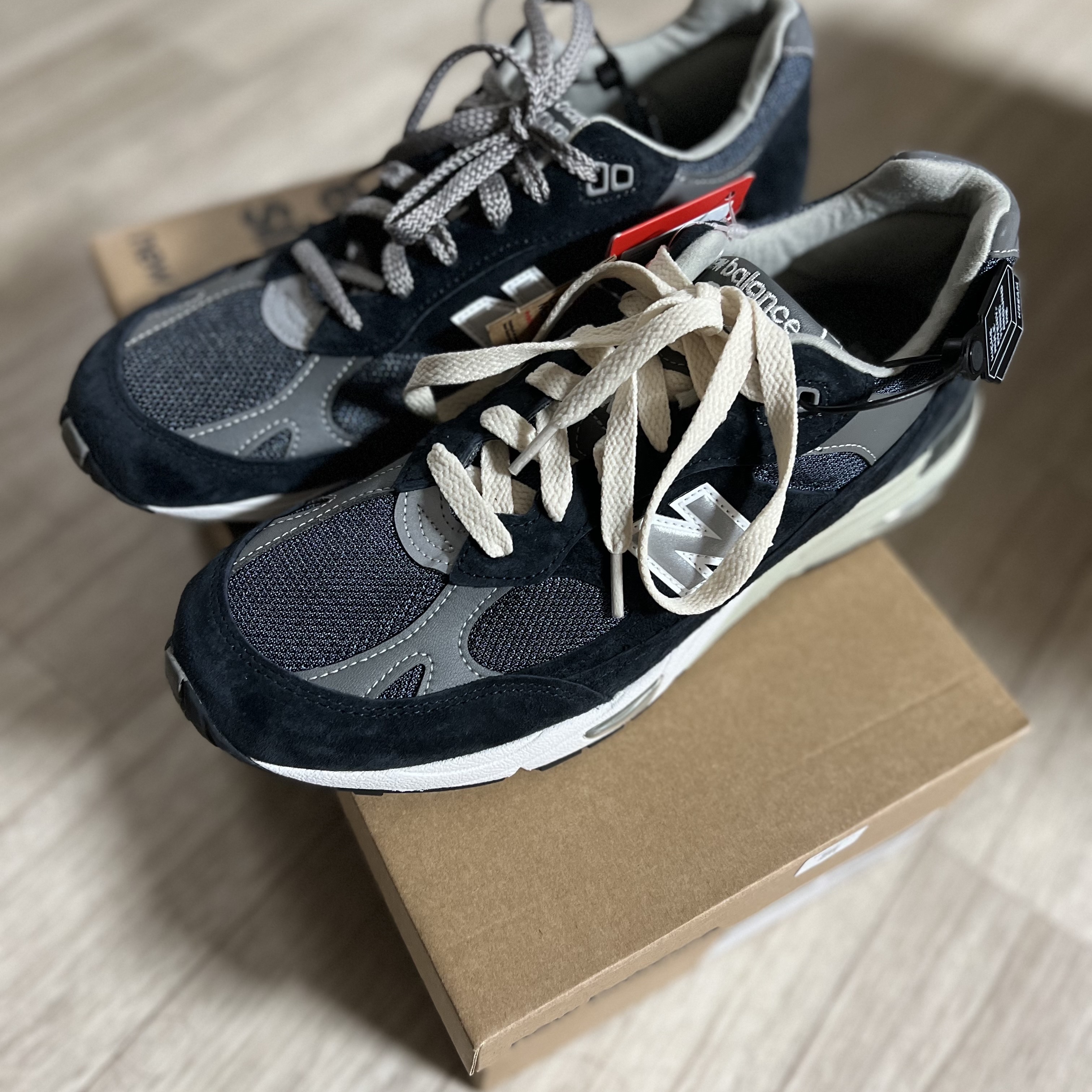 New Balance 991 Made in UK Navy 착용 스타일 - 2