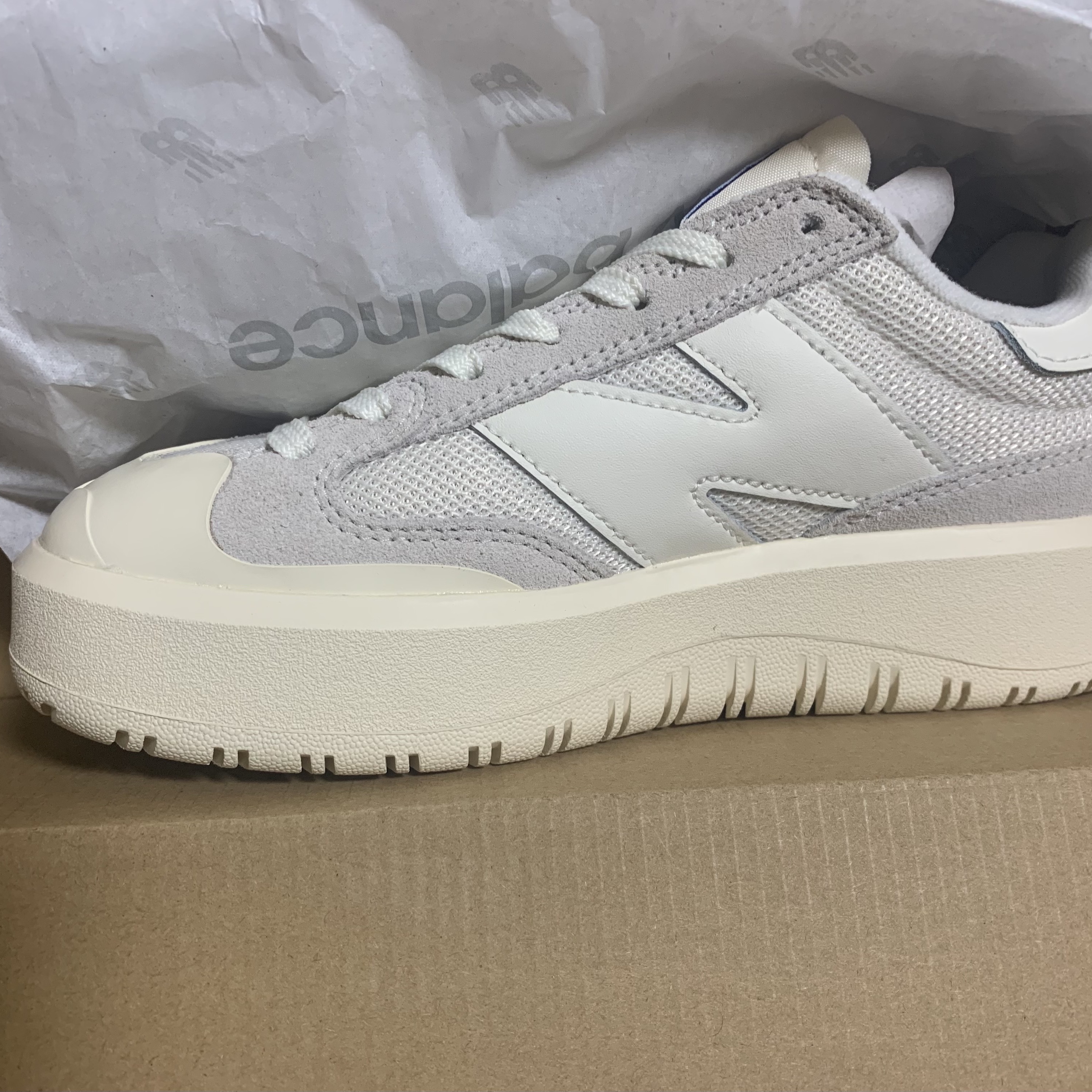 New Balance CT302 Sea salt 착용 스타일 - 1