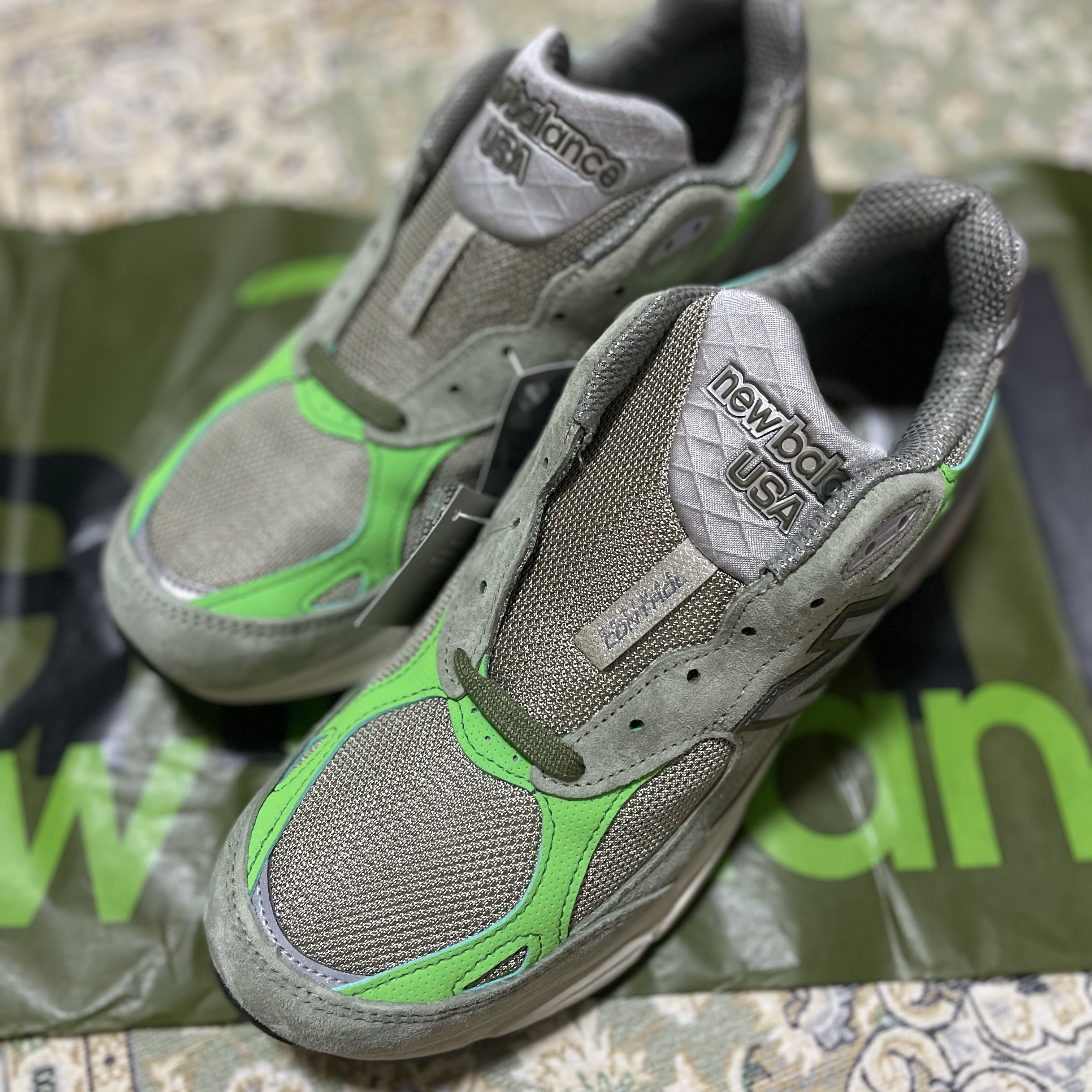 New Balance x Patta 990v3 Made in USA Olive 착용 스타일 - 2