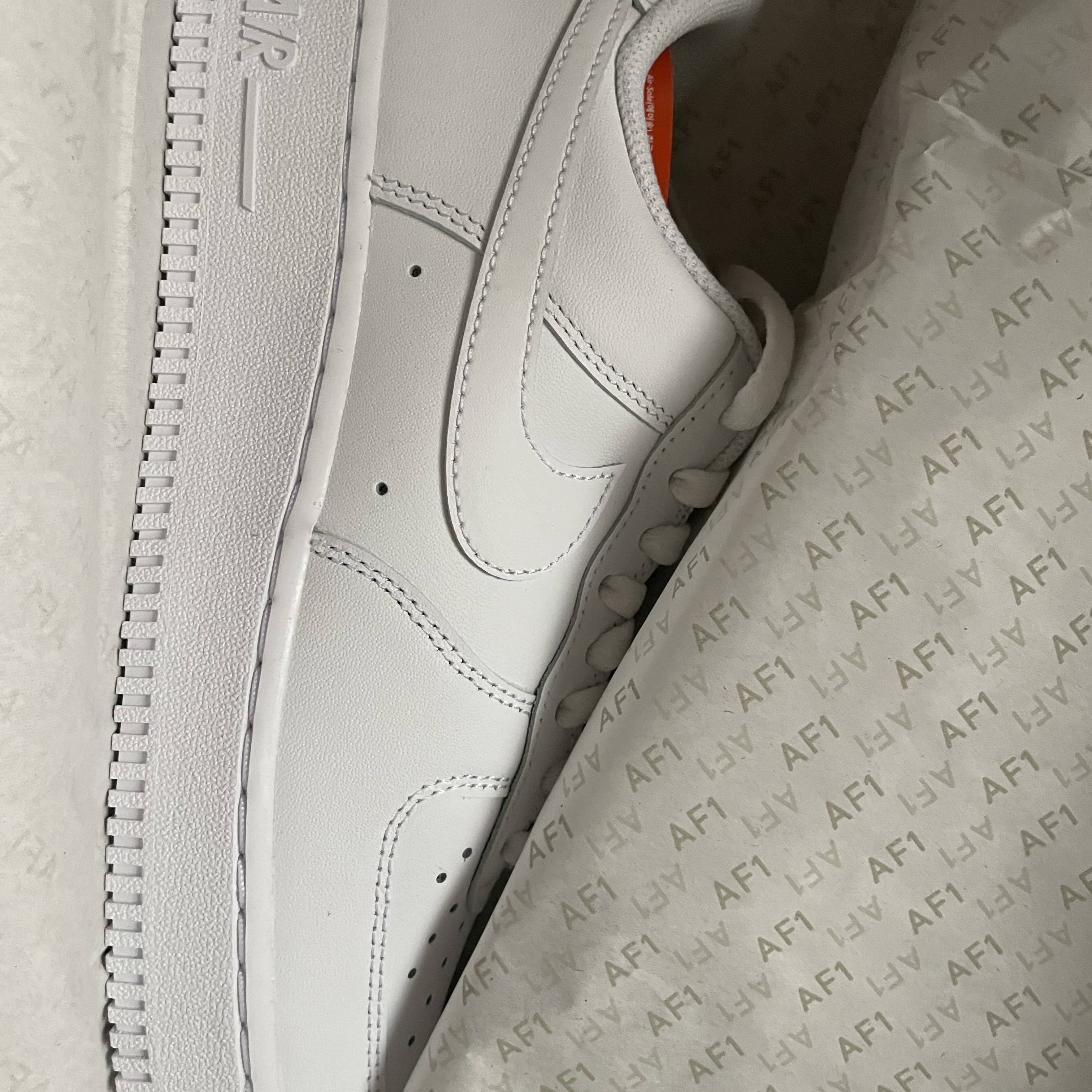 Nike Air Force 1 '07 Low White 착용 스타일 - 1