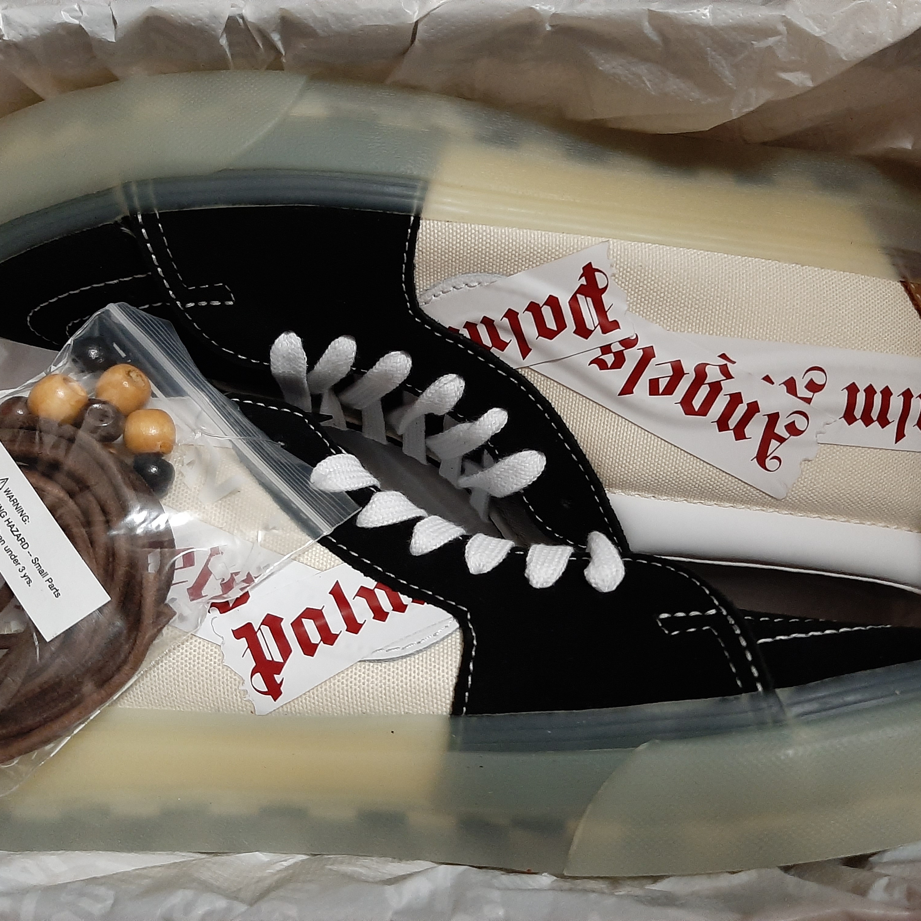 Vans Vault x Palm Angels Sk8-Mid VLT LX Black 착용 스타일 - 3