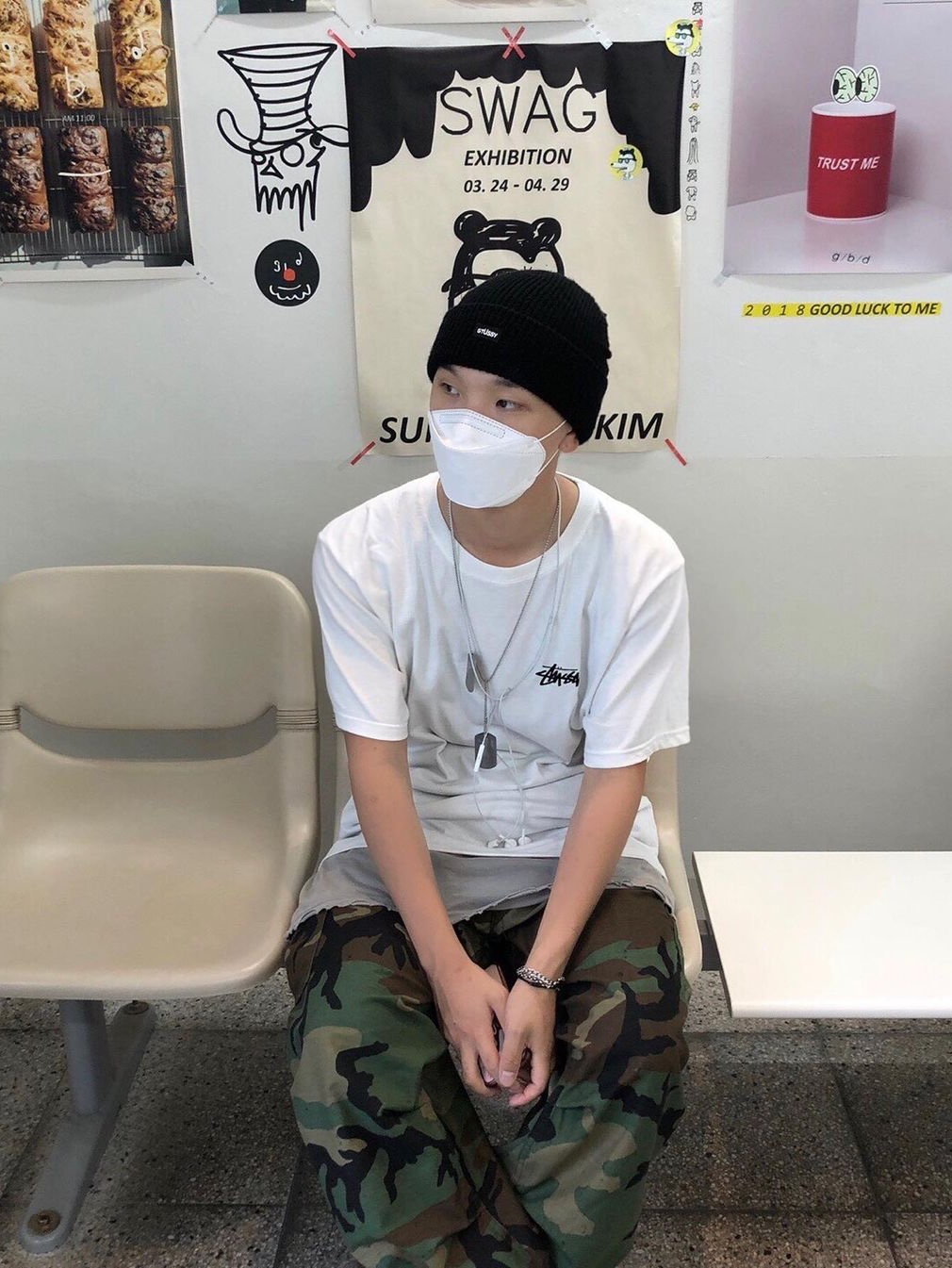 Jordan 1 Retro High OG Defiant SB LA to Chicago, Stussy 8 Ball T-Shirt White - 22SS 착용 스타일 - 2