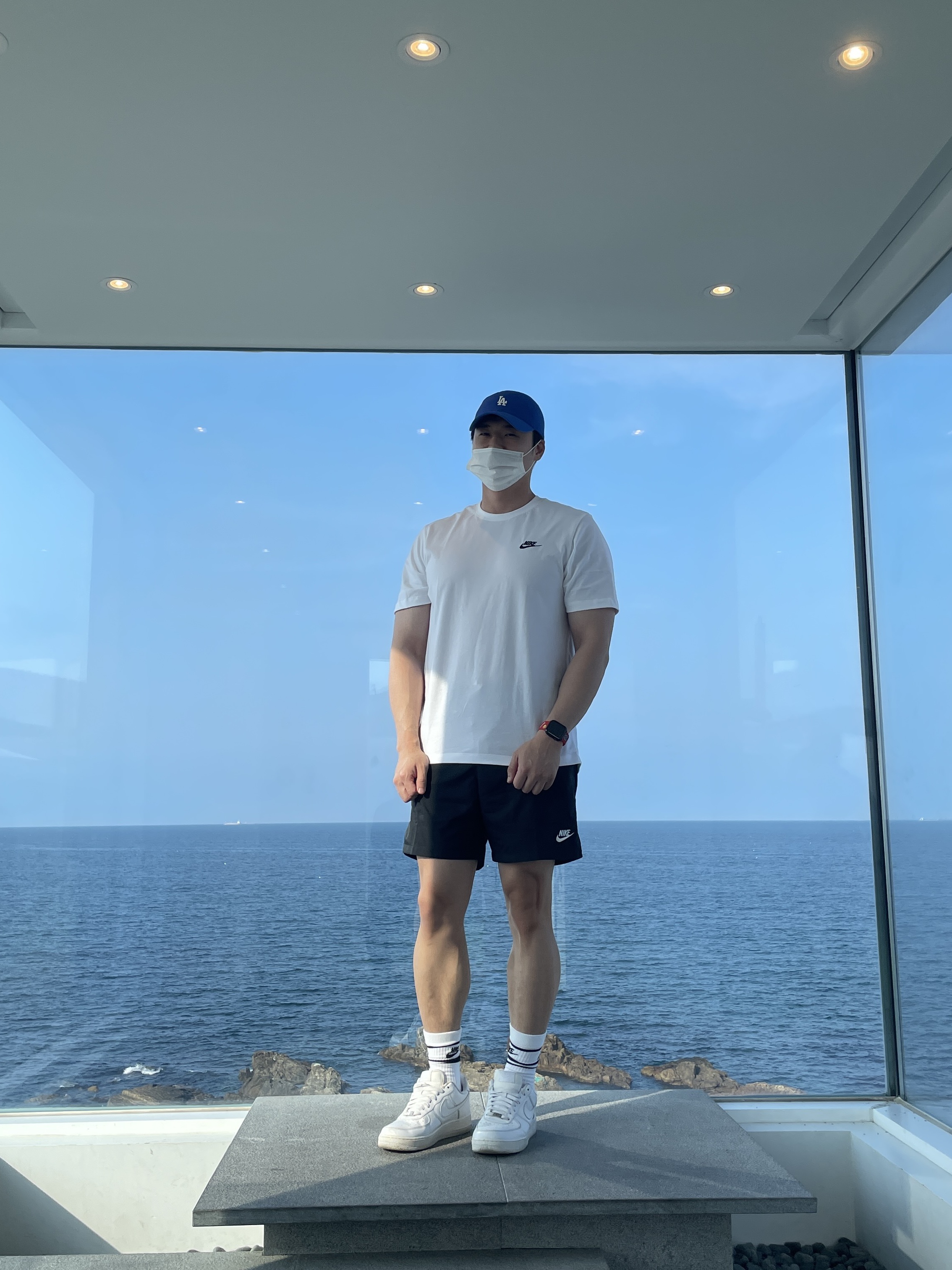 Nike Air Force 1 '07 Low White, Nike NSW Woven Shorts Black - Asia 착용 스타일 - 1