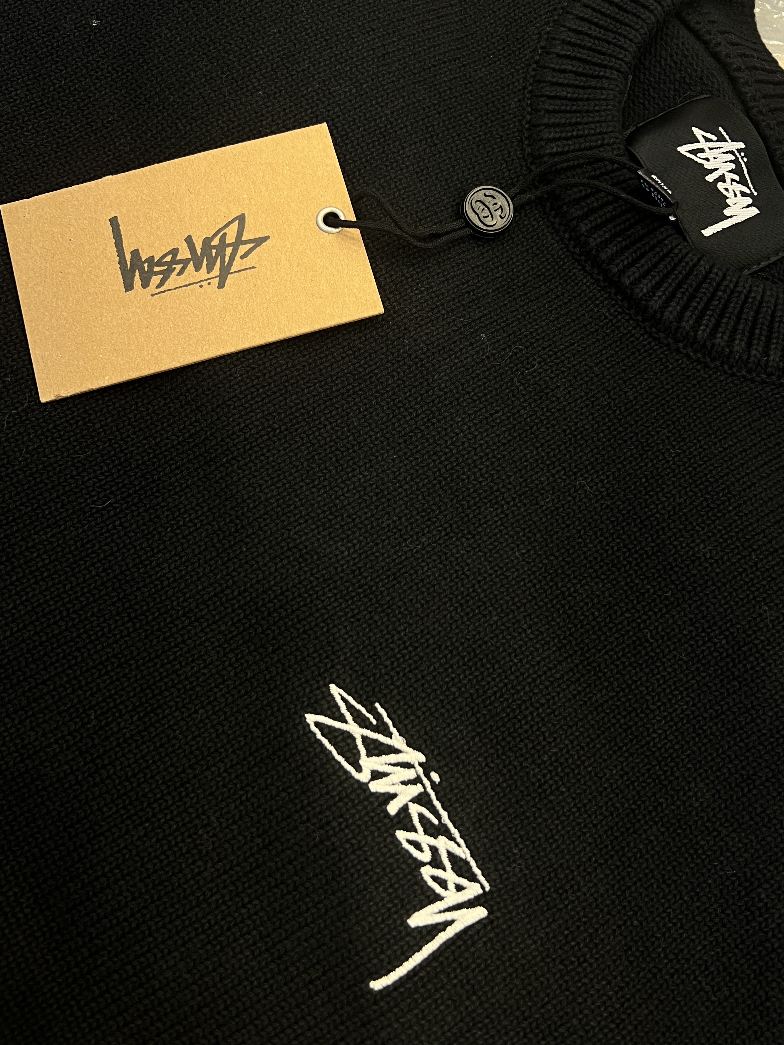 Stussy Care Label Sweater Black 착용 스타일 - 1