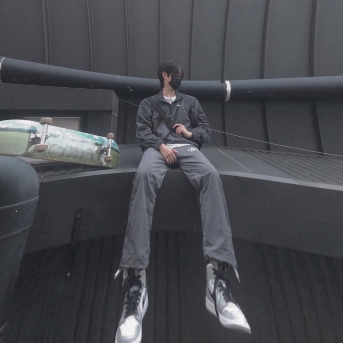 Nike x Stussy Windrunner Jacket Off Noir, Nike x Stussy Beach Pants Off Noir 착용 스타일 - 1