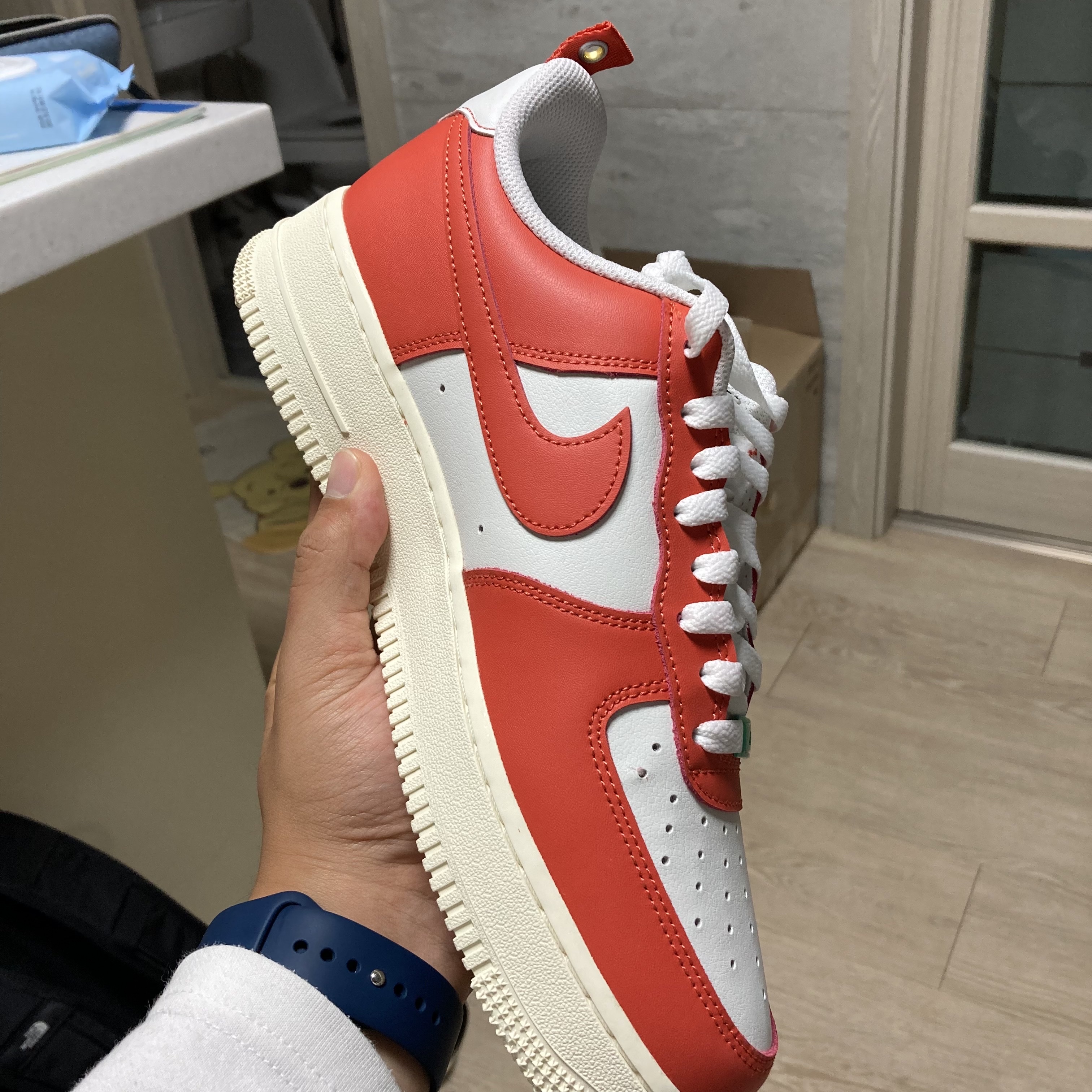 Nike Air Force 1 '07 LV8 Pojangmacha 착용 스타일 - 2