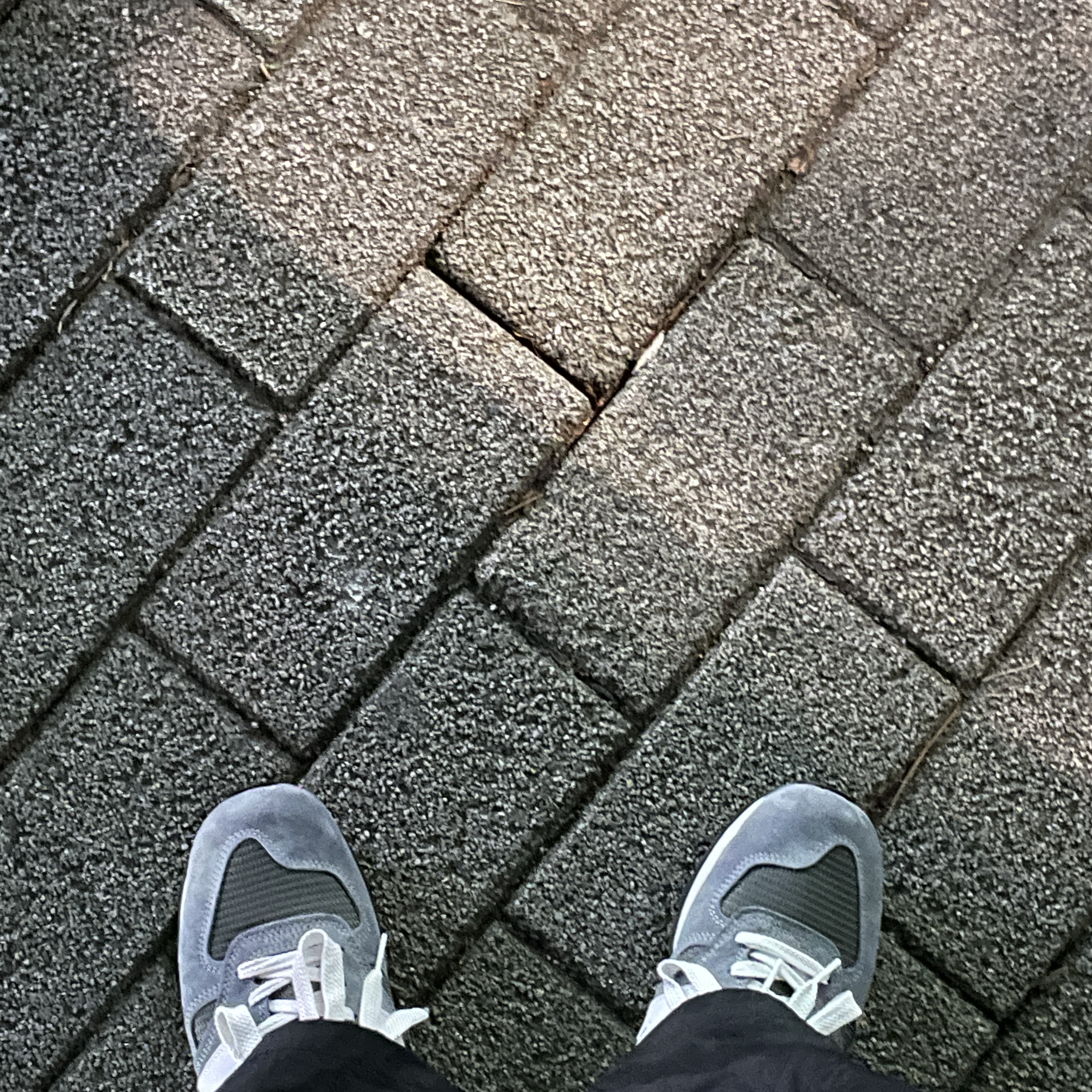 New Balance 990v1 Made in USA Grey White 착용 스타일