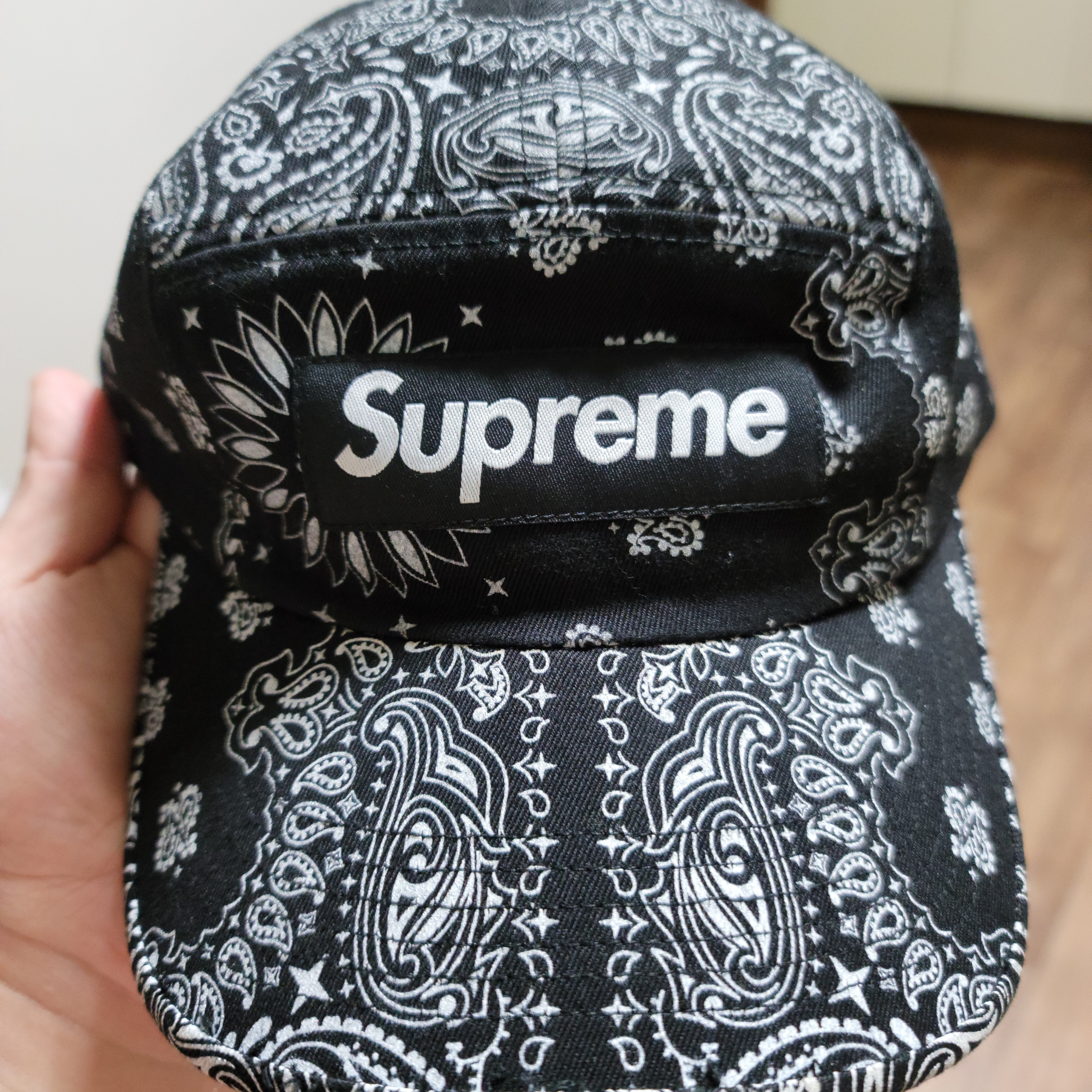 Supreme Bandana Camp Cap Black - 21SS 착용 스타일