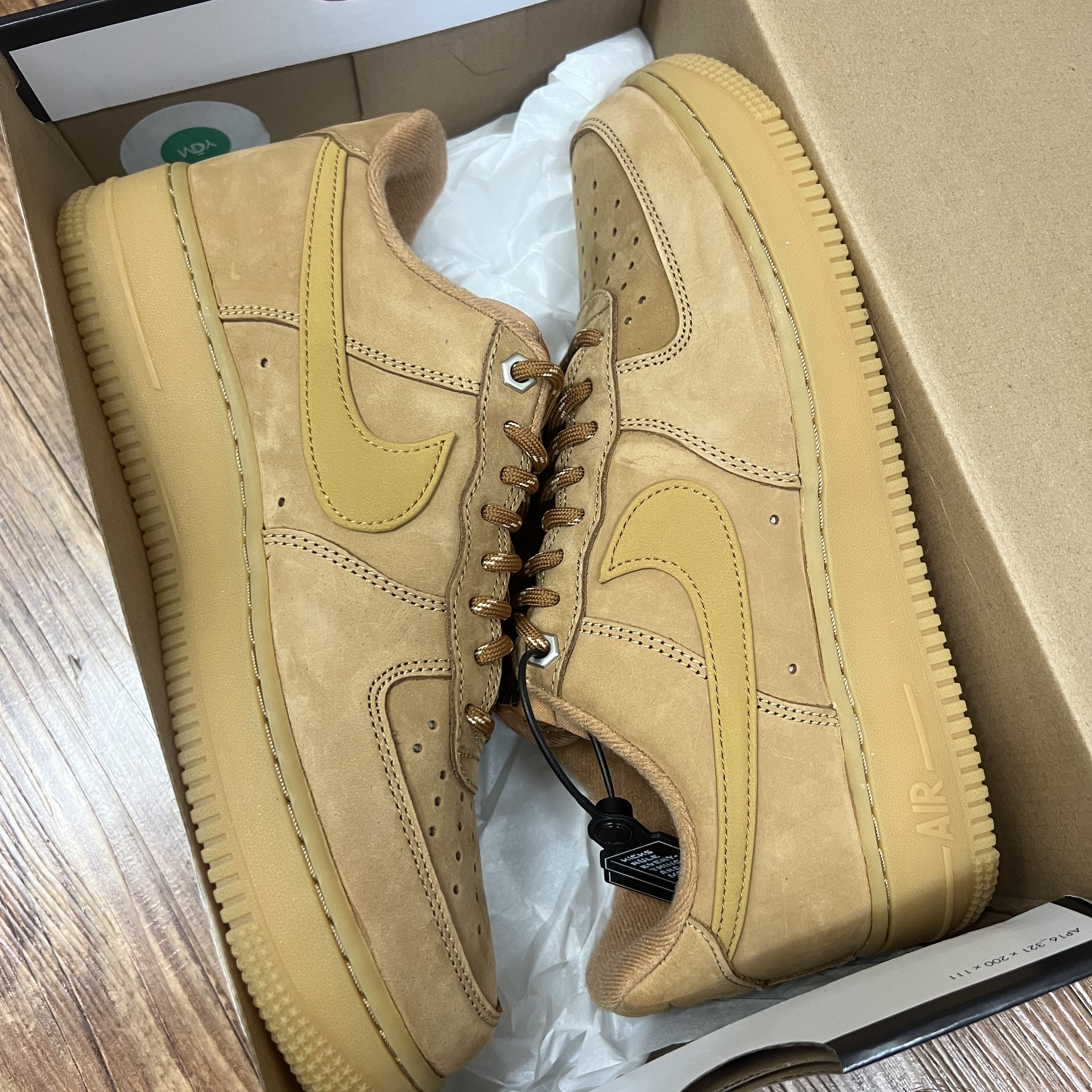 Nike Air Force 1 '07 WB Flax 착용 스타일 - 3