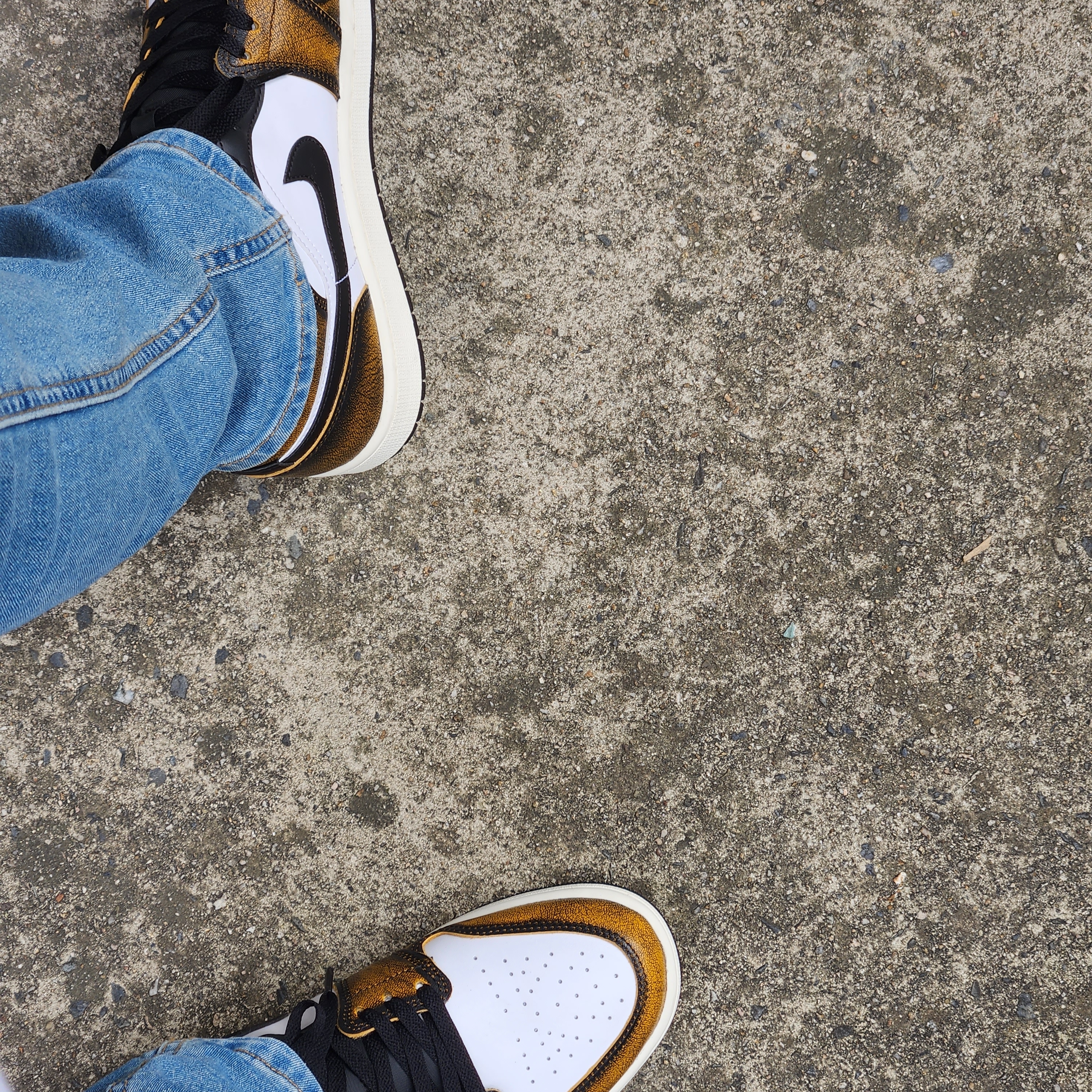 Jordan 1 Mid SE Taxi 착용 스타일 - 5