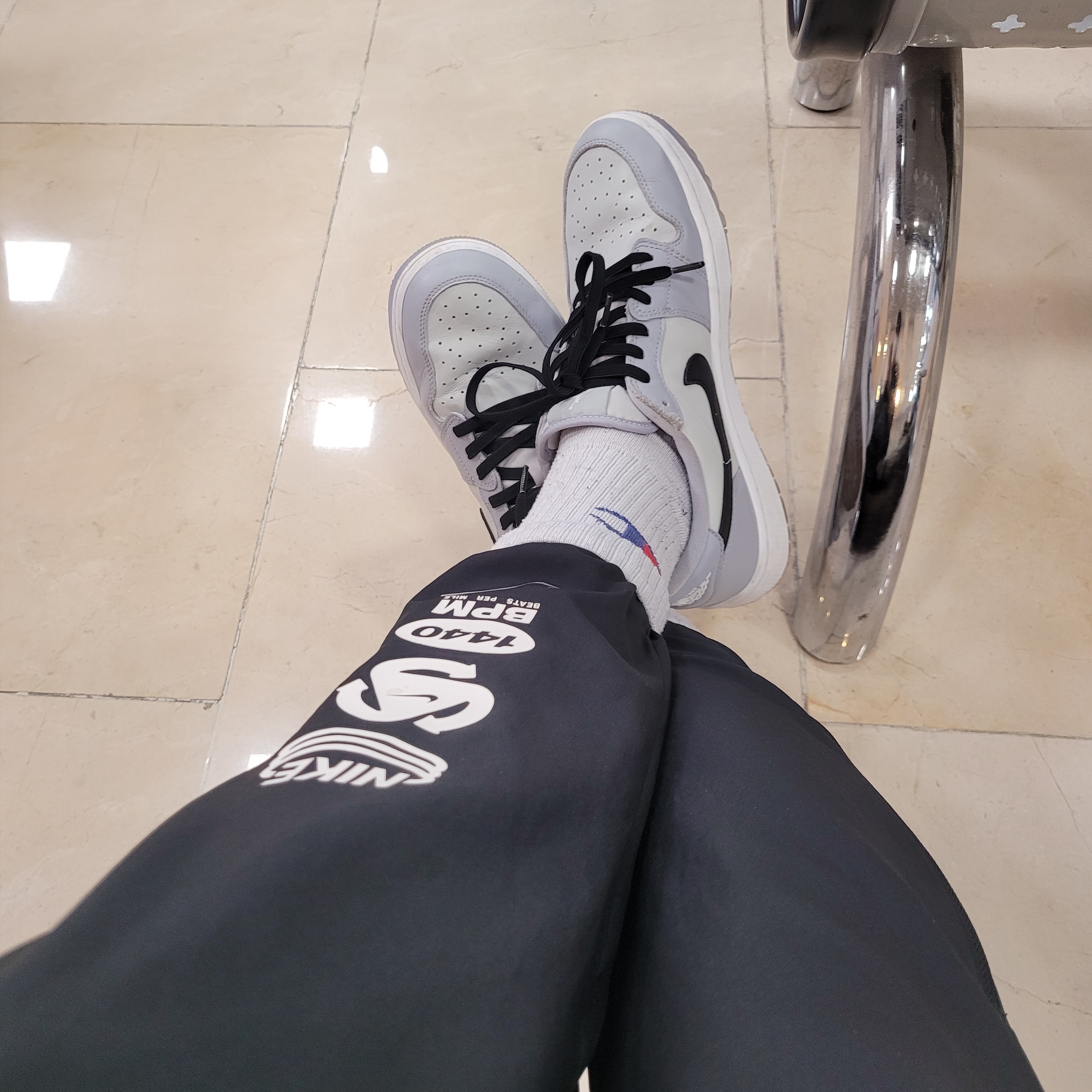 Jordan 1 Low Golf Wolf Grey 착용 스타일