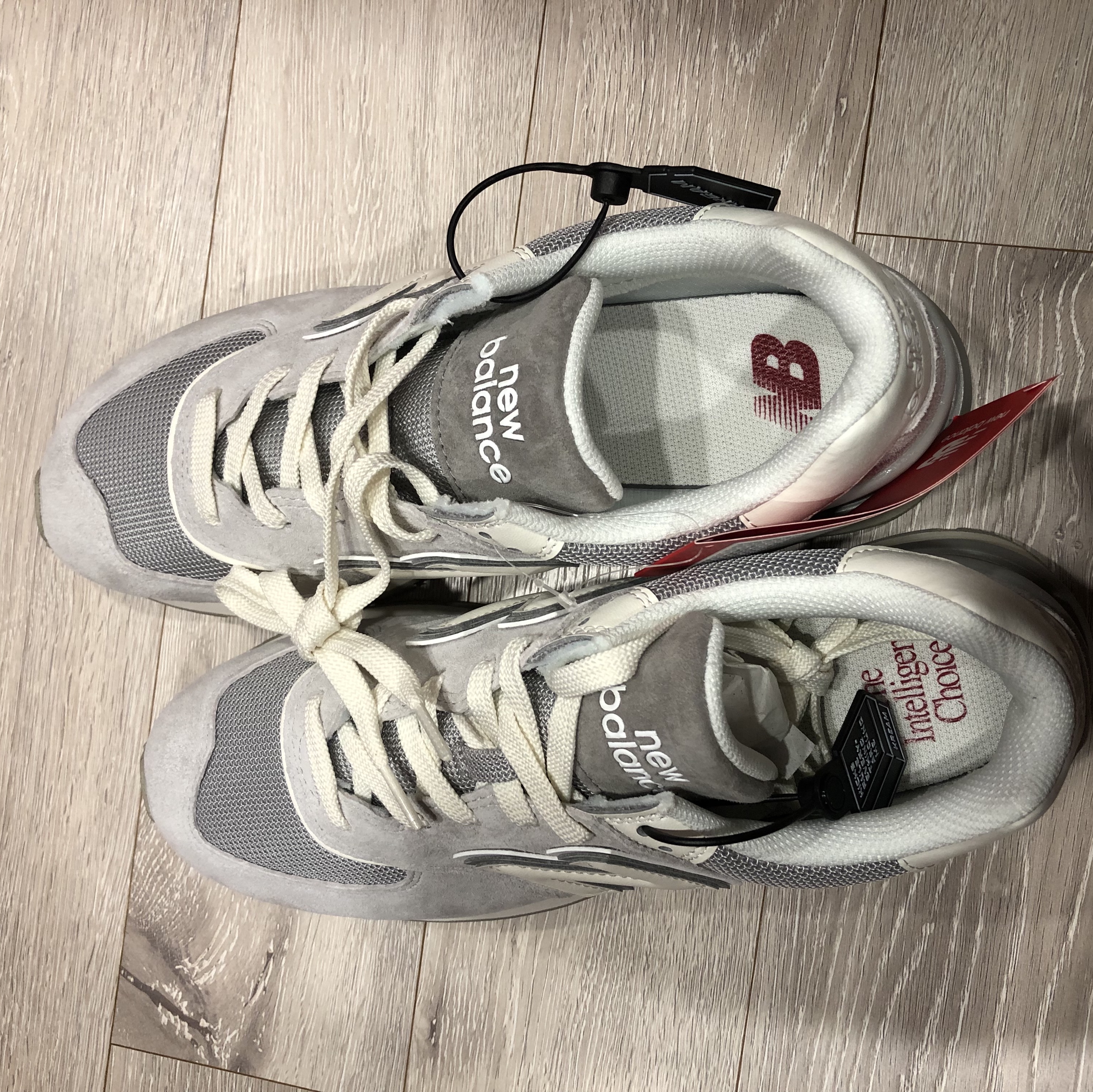 New Balance 574 Legacy Grey Sea Salt 착용 스타일 - 1