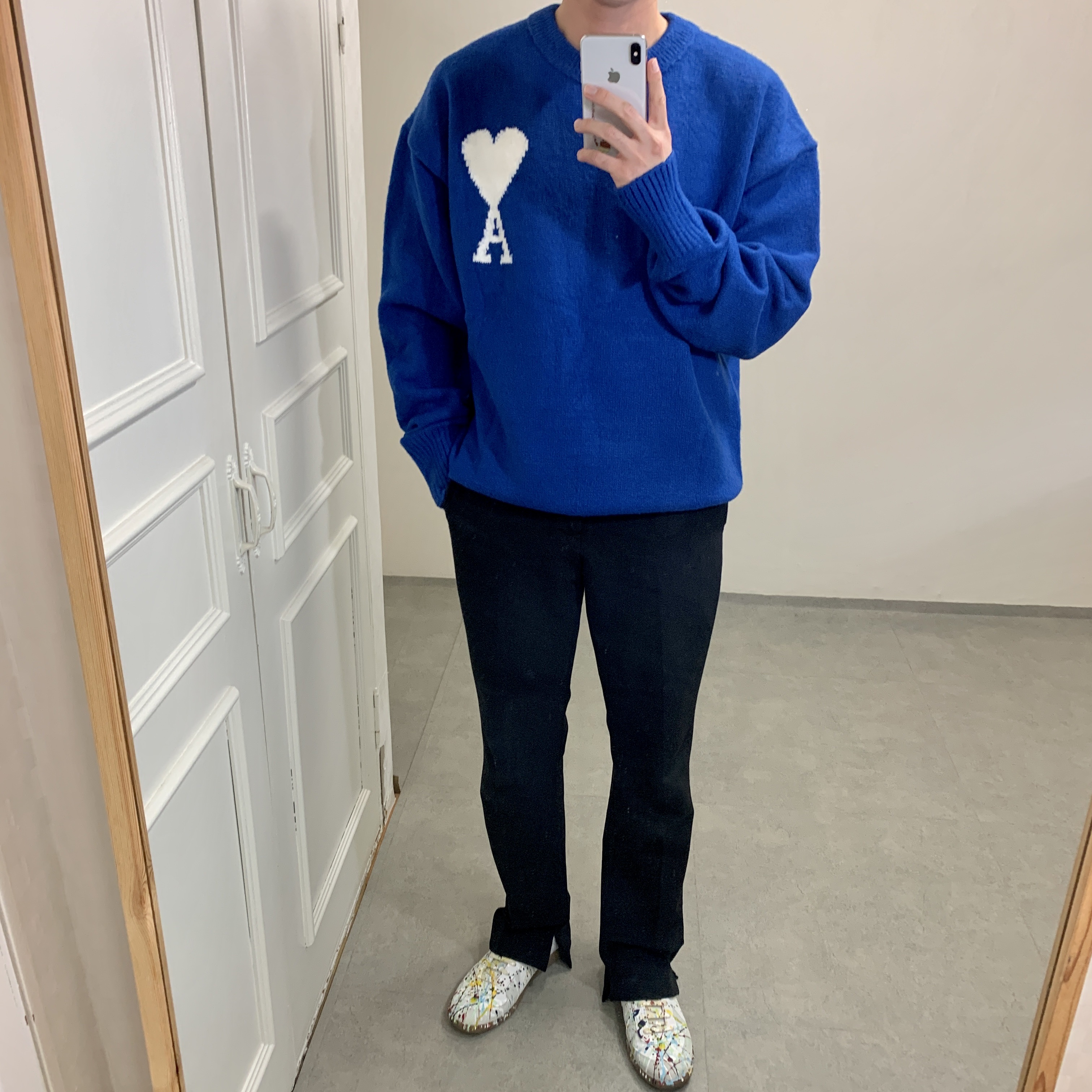 AMI de Coeur Oversize Intarsia Sweater Royal Blue - 21FW, Nike Dunk Low Retro Black 착용 스타일 - 1