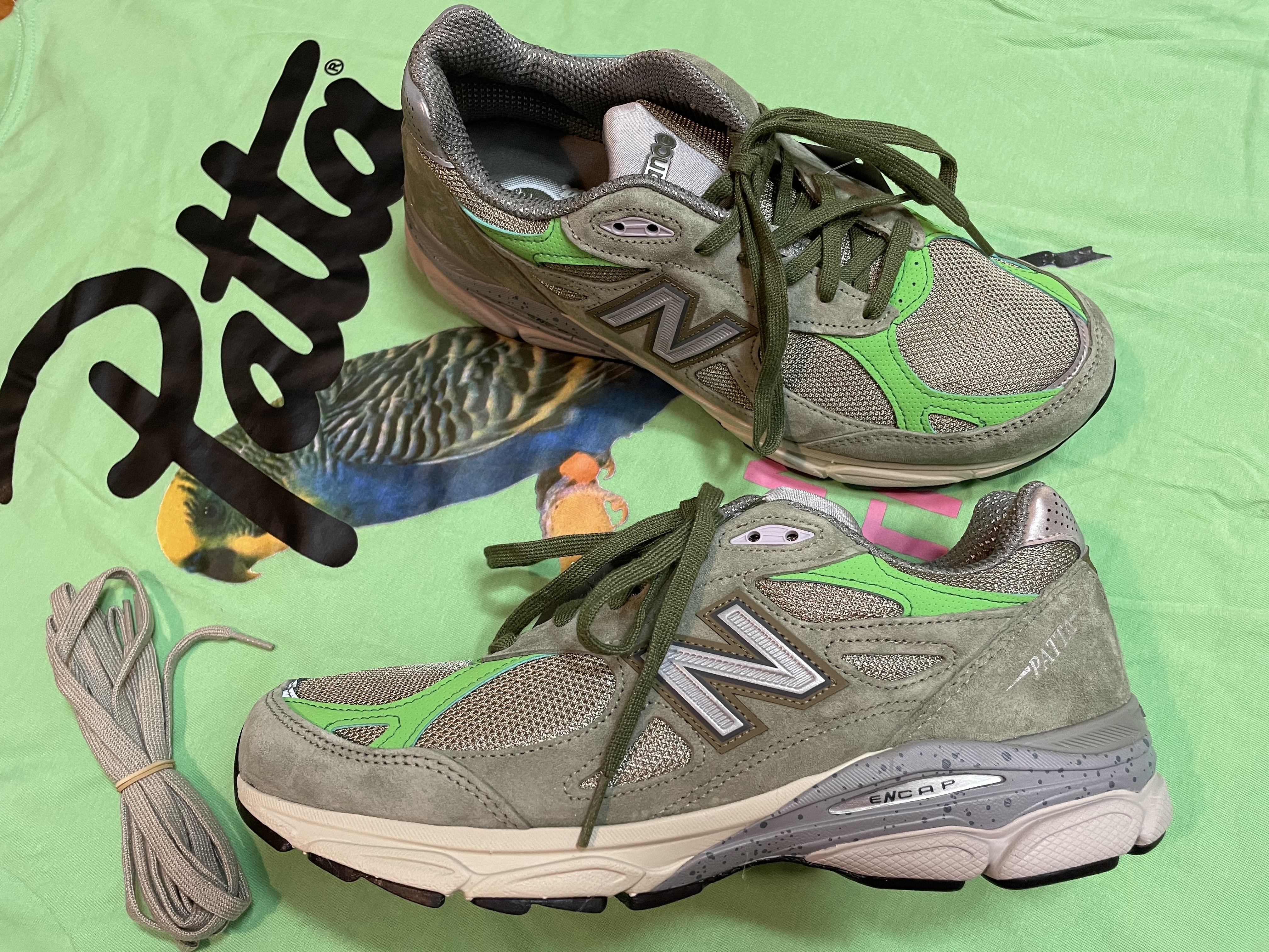 New Balance x Patta 990v3 Made in USA Olive 착용 스타일 - 1