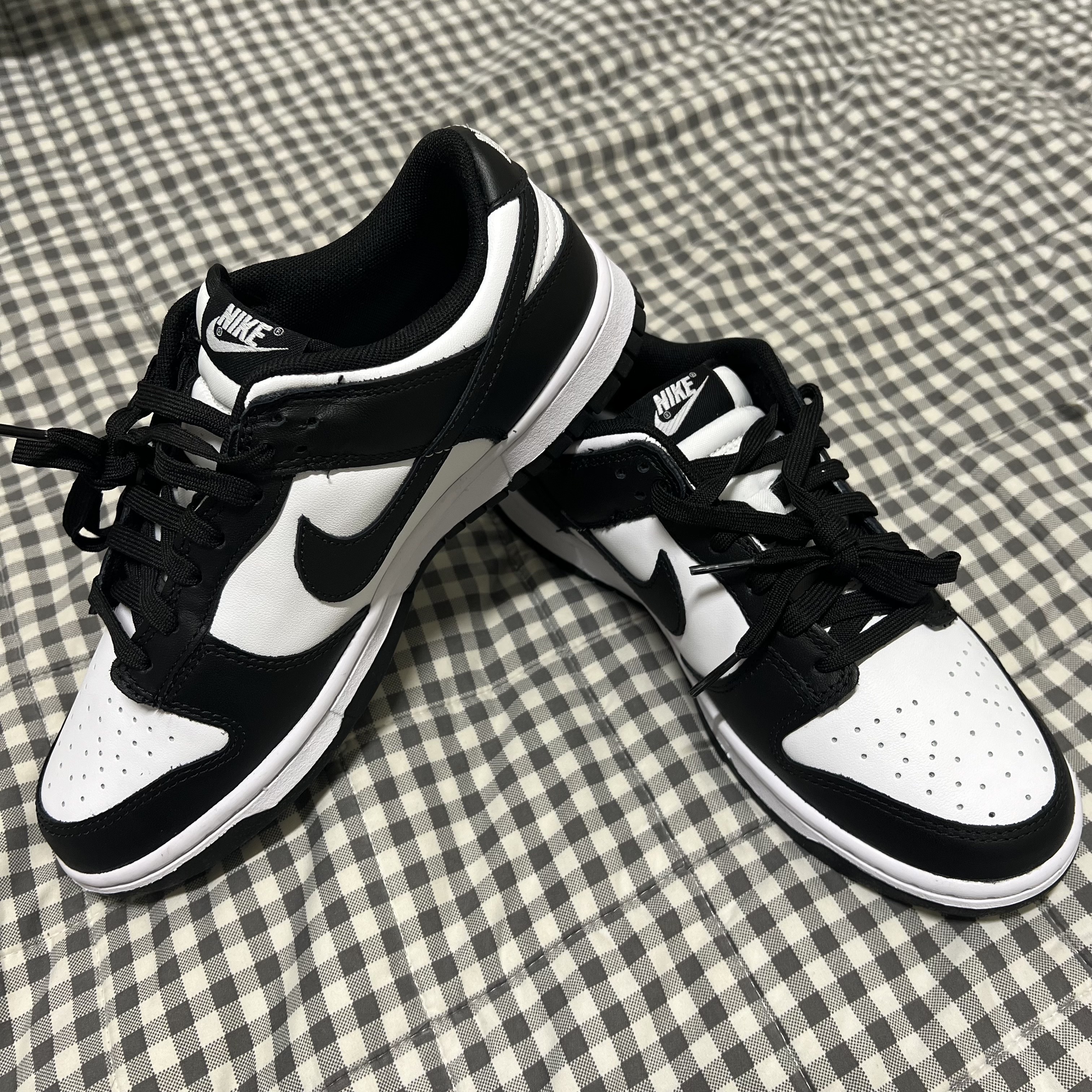 Nike Dunk Low Retro Black 착용 스타일 - 1