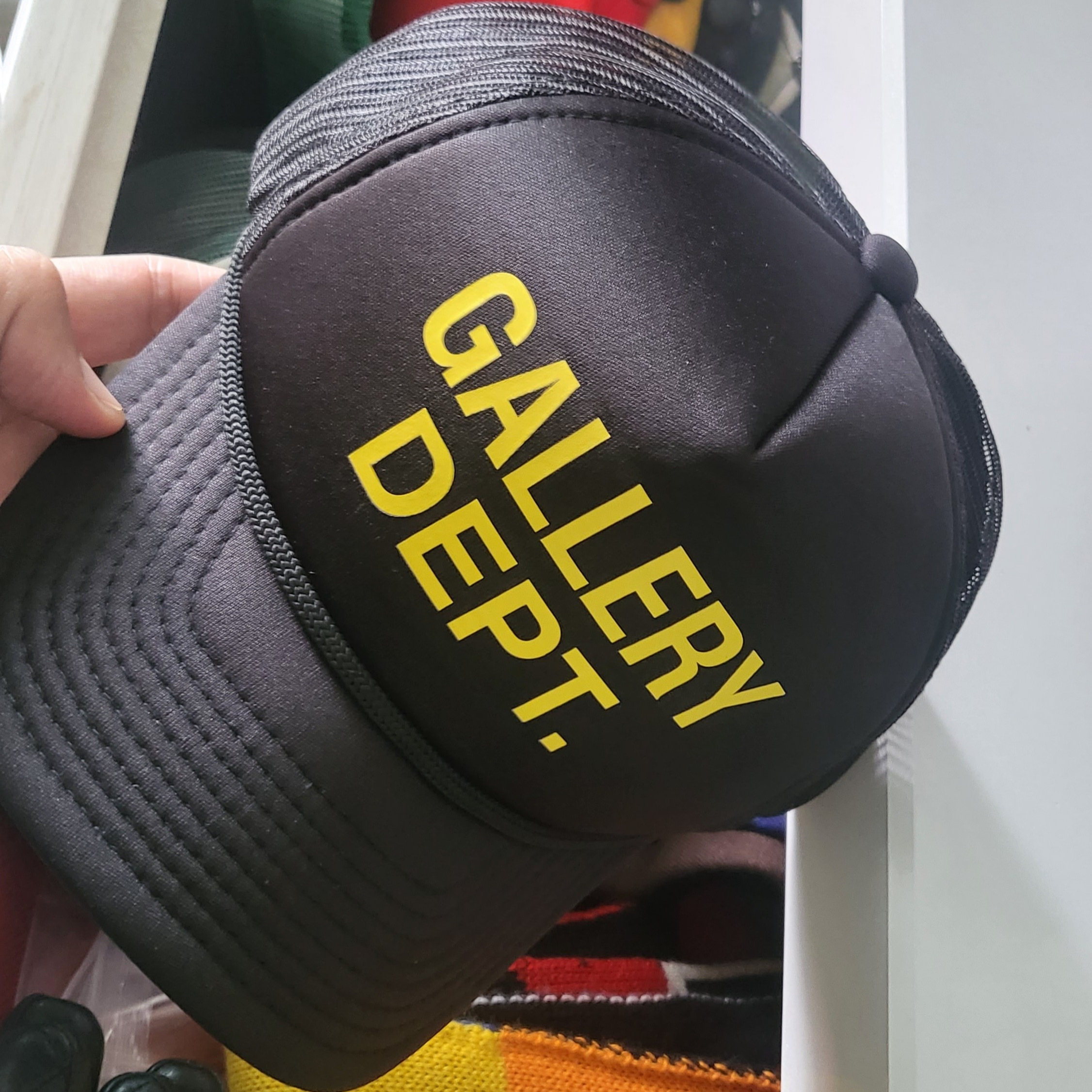 Gallery Dept. GD Trucker Cap Black 착용 스타일 - 1
