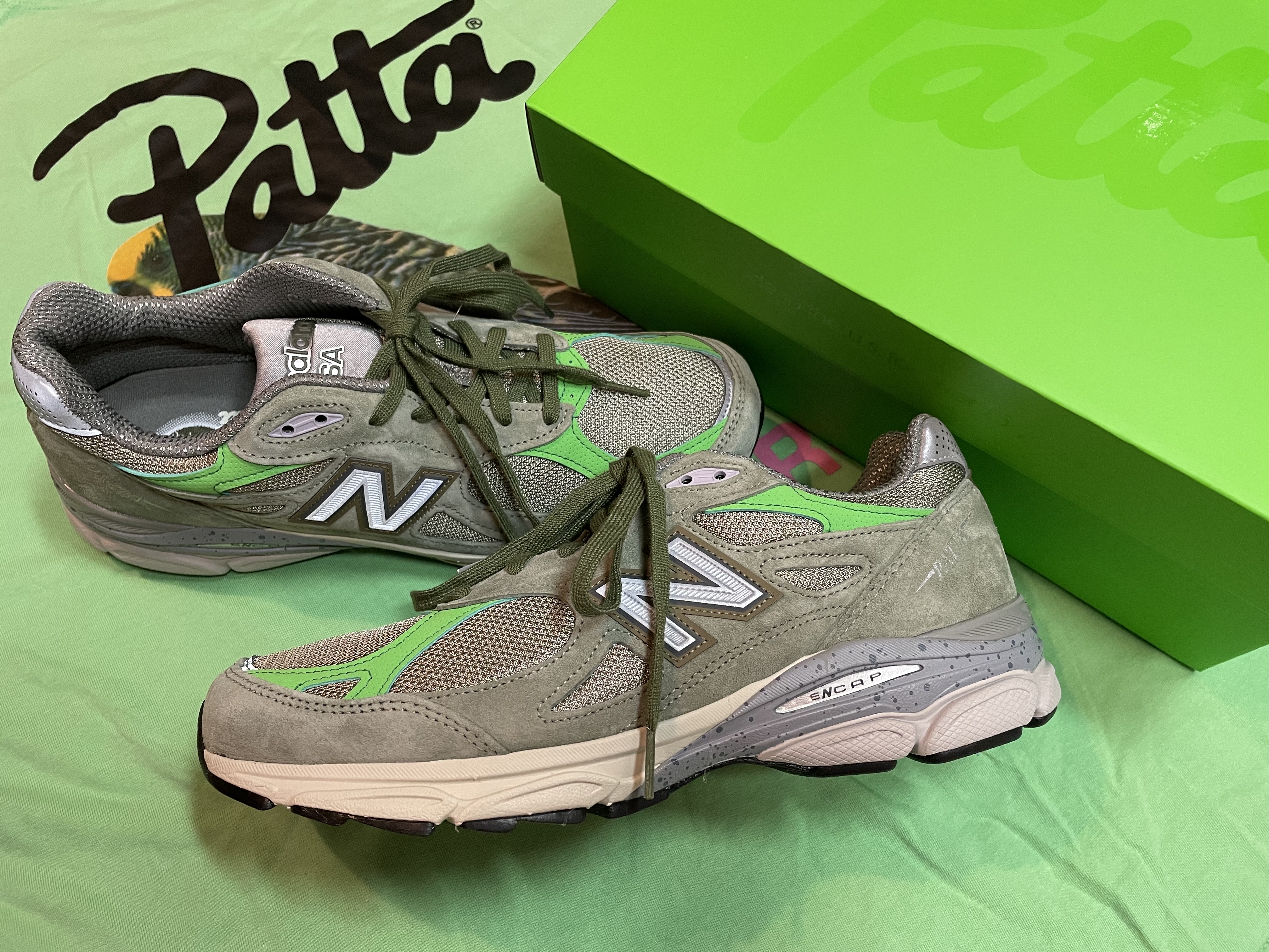 New Balance x Patta 990v3 Made in USA Olive 착용 스타일 - 2