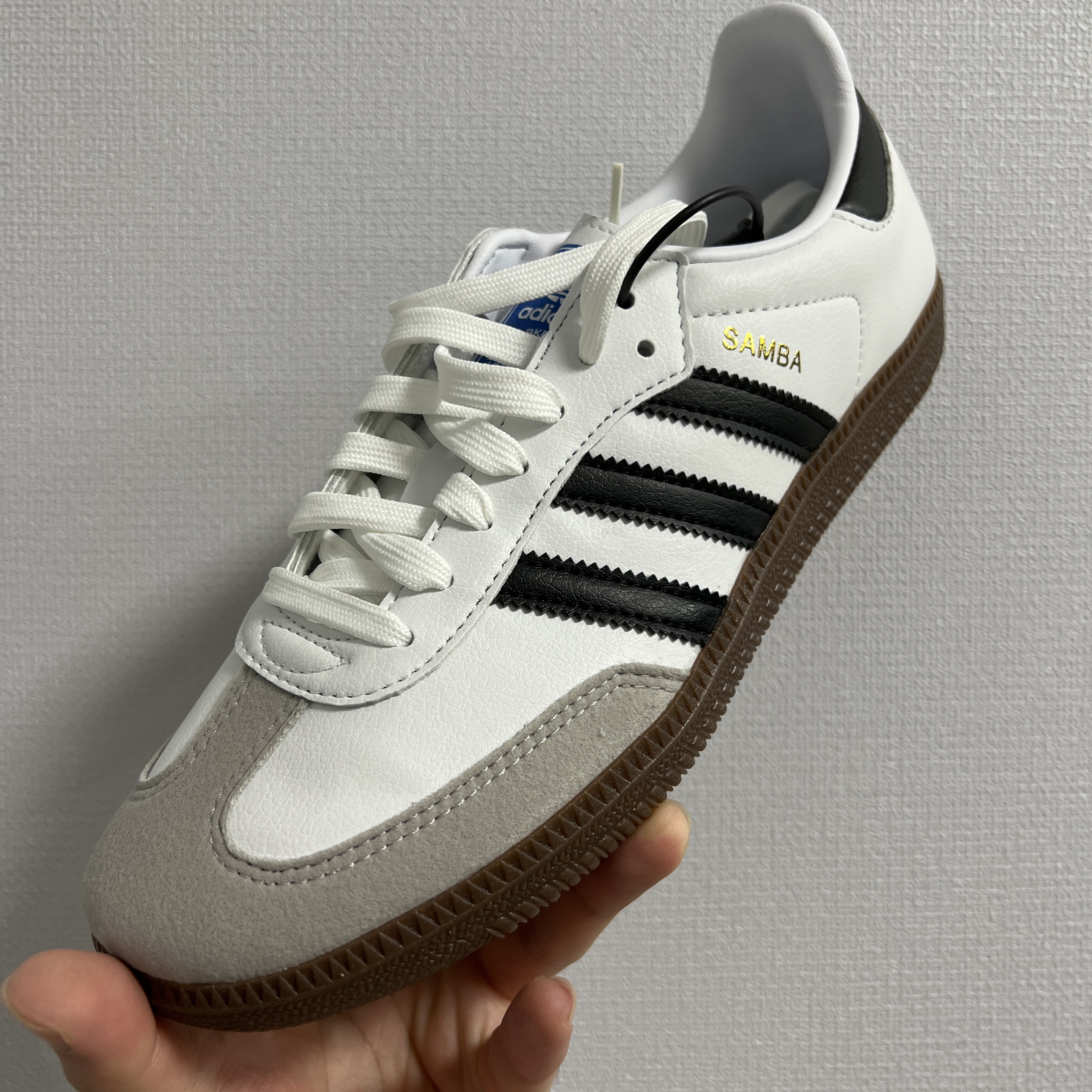 Adidas Samba Vegan White Black 착용 스타일