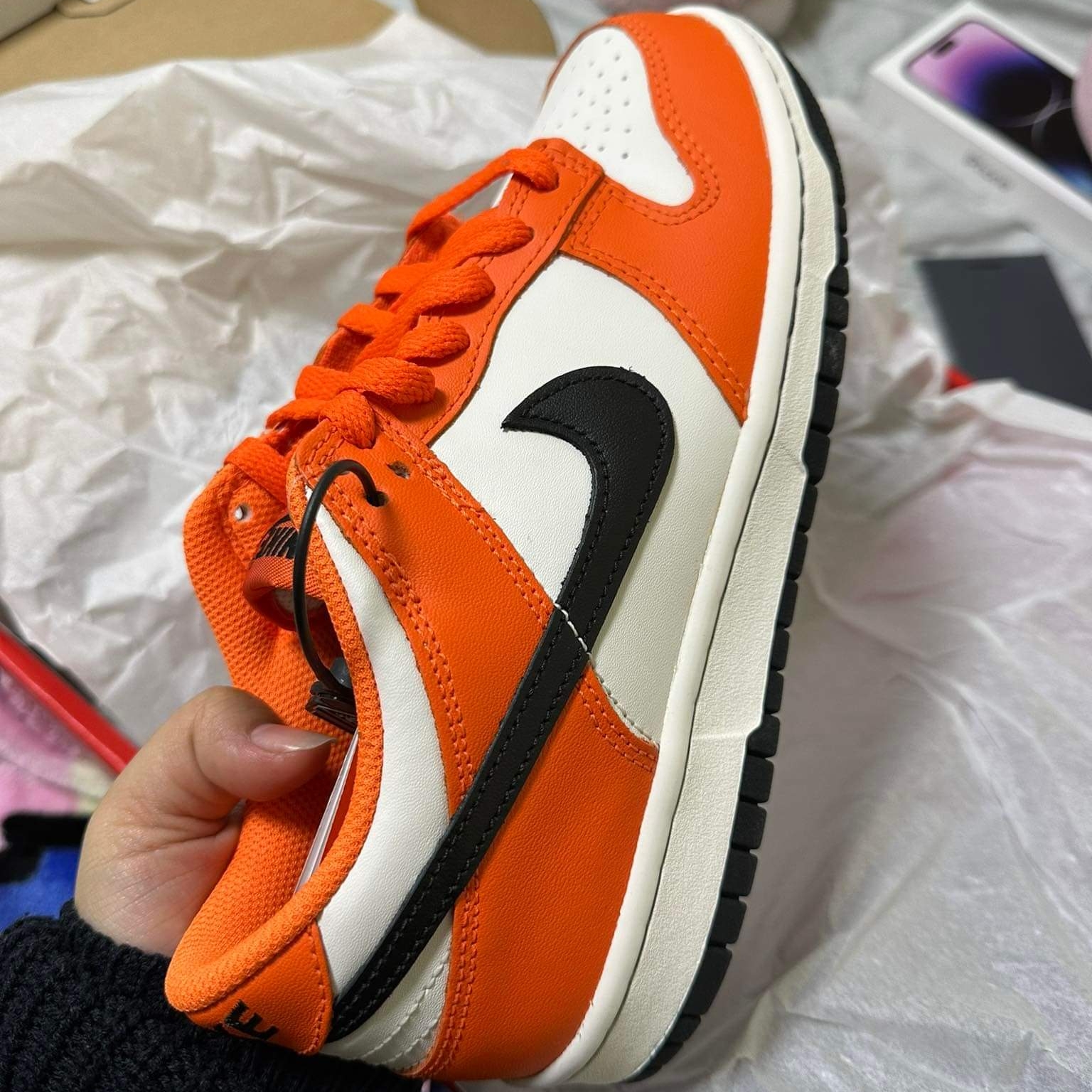 (GS) Nike Dunk Low Safety Orange 착용 스타일