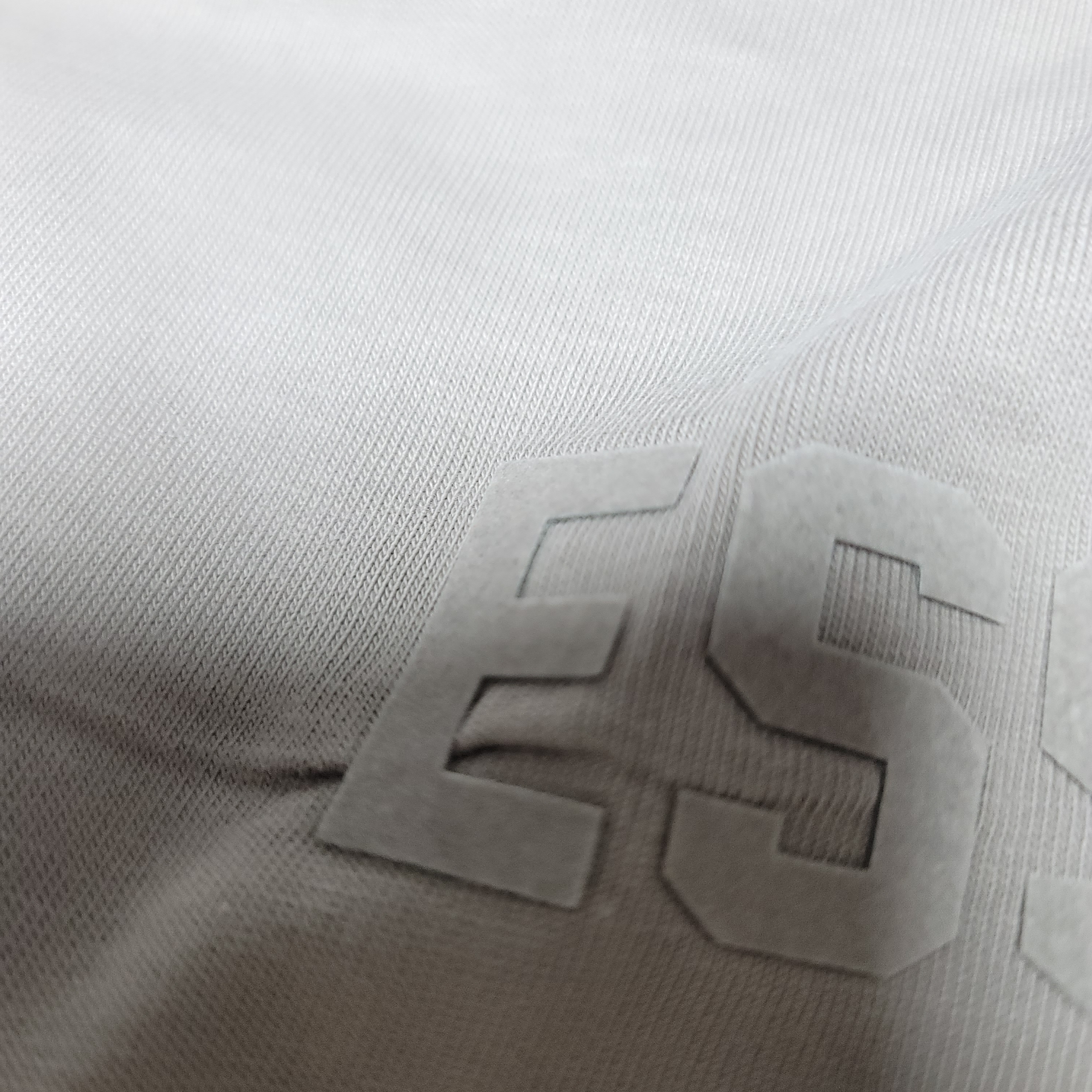 Essentials Short Sleeve T-Shirt Smoke - 22FW 착용 스타일 - 1