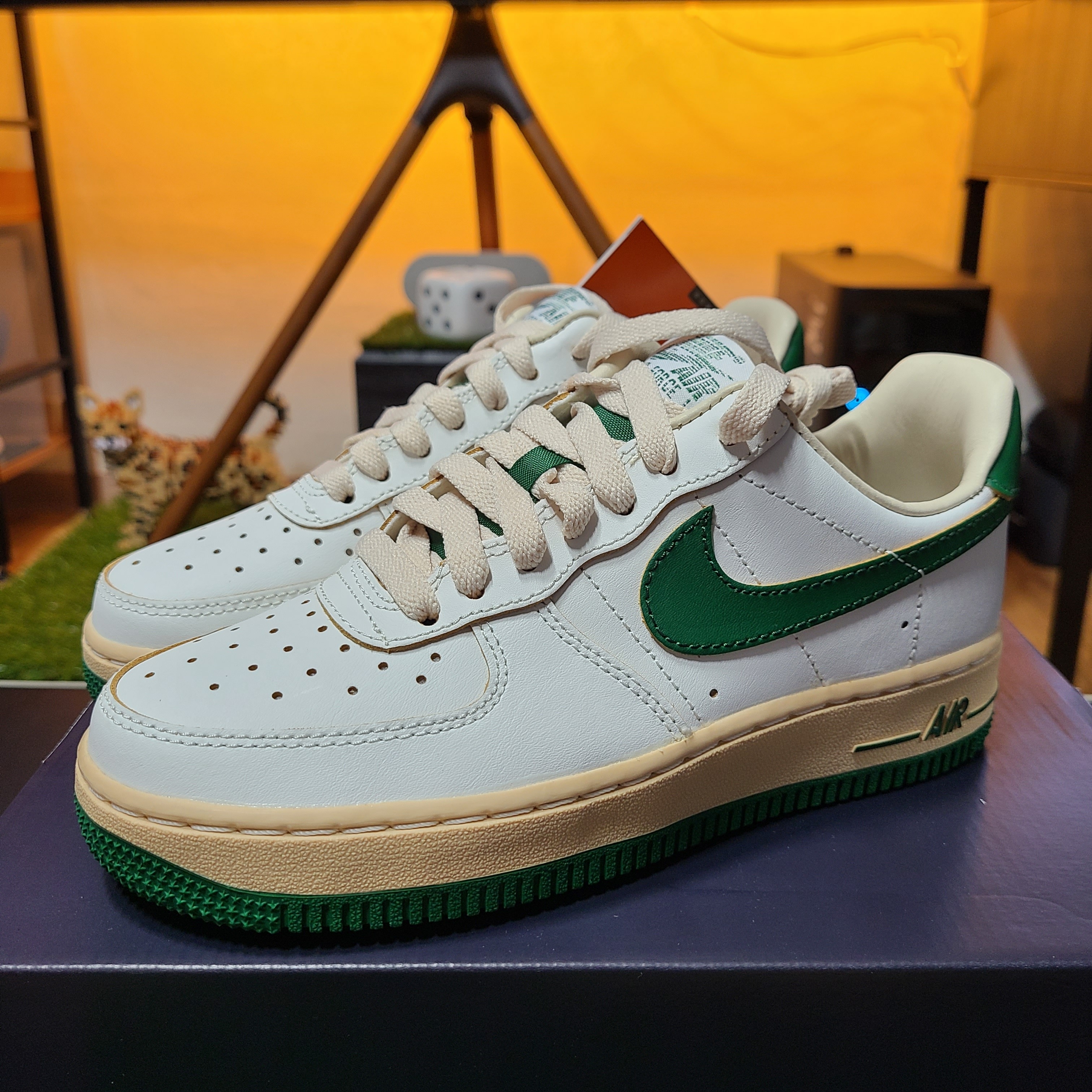(W) Nike Air Force 1 Low Gorge Green 착용 스타일 - 1