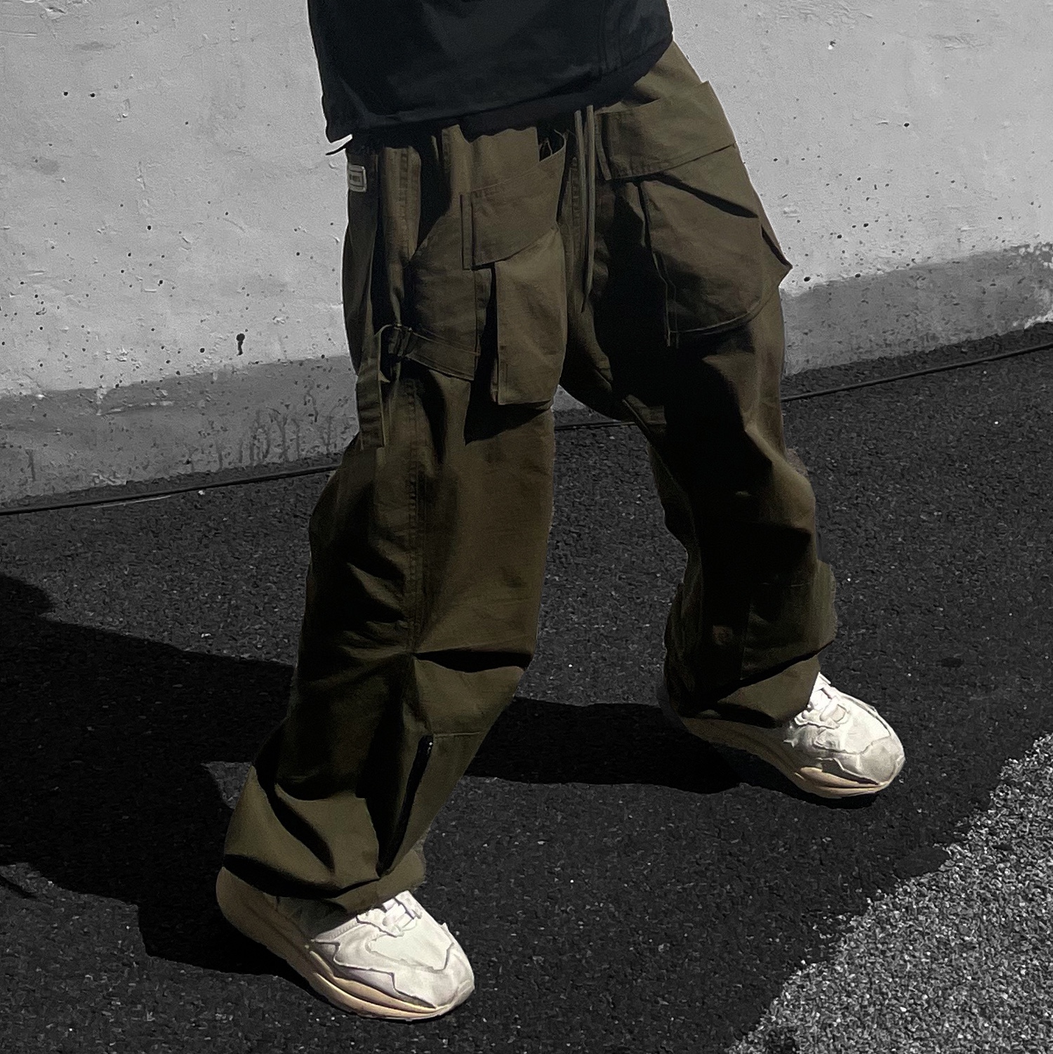 Arc'teryx Beta LT Jacket Black, New Balance 5740 Protection Pack Sea Salt 착용 스타일 - 2