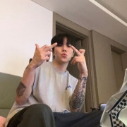 KREAM 프로필 이미지