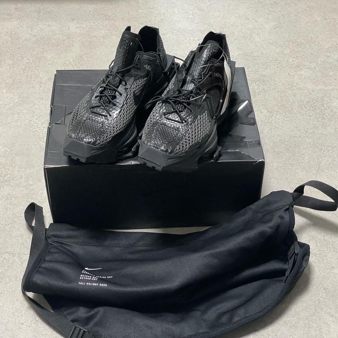 Nike x Matthew M Williams Zoom 004 Triple Black 착용 스타일 - 4