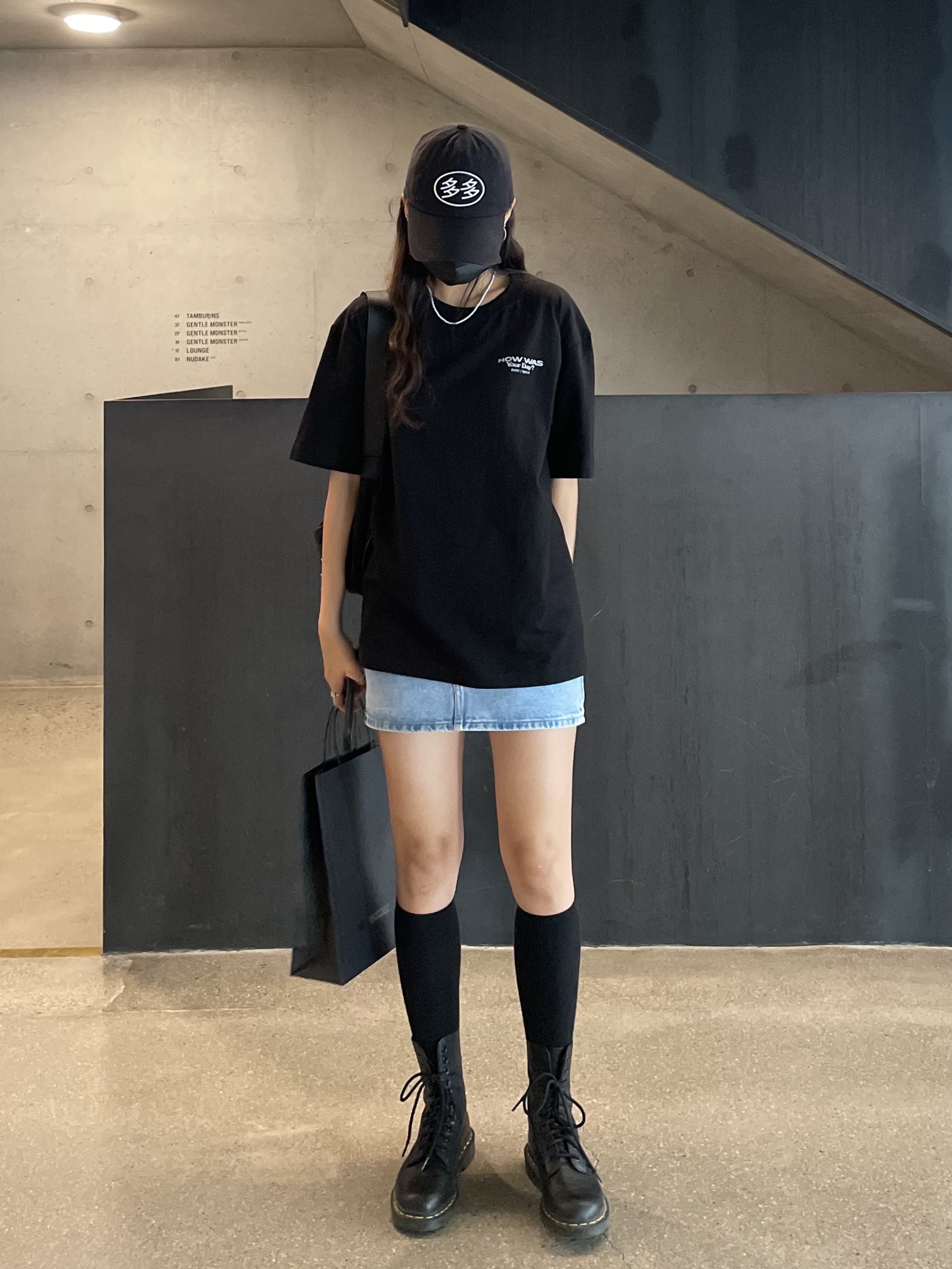 Dada Student Cap Black 착용 스타일 - 1