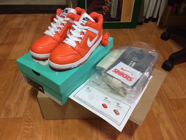 Nike x Supreme SB Air Force 2 Low Orange 착용 스타일 - 1