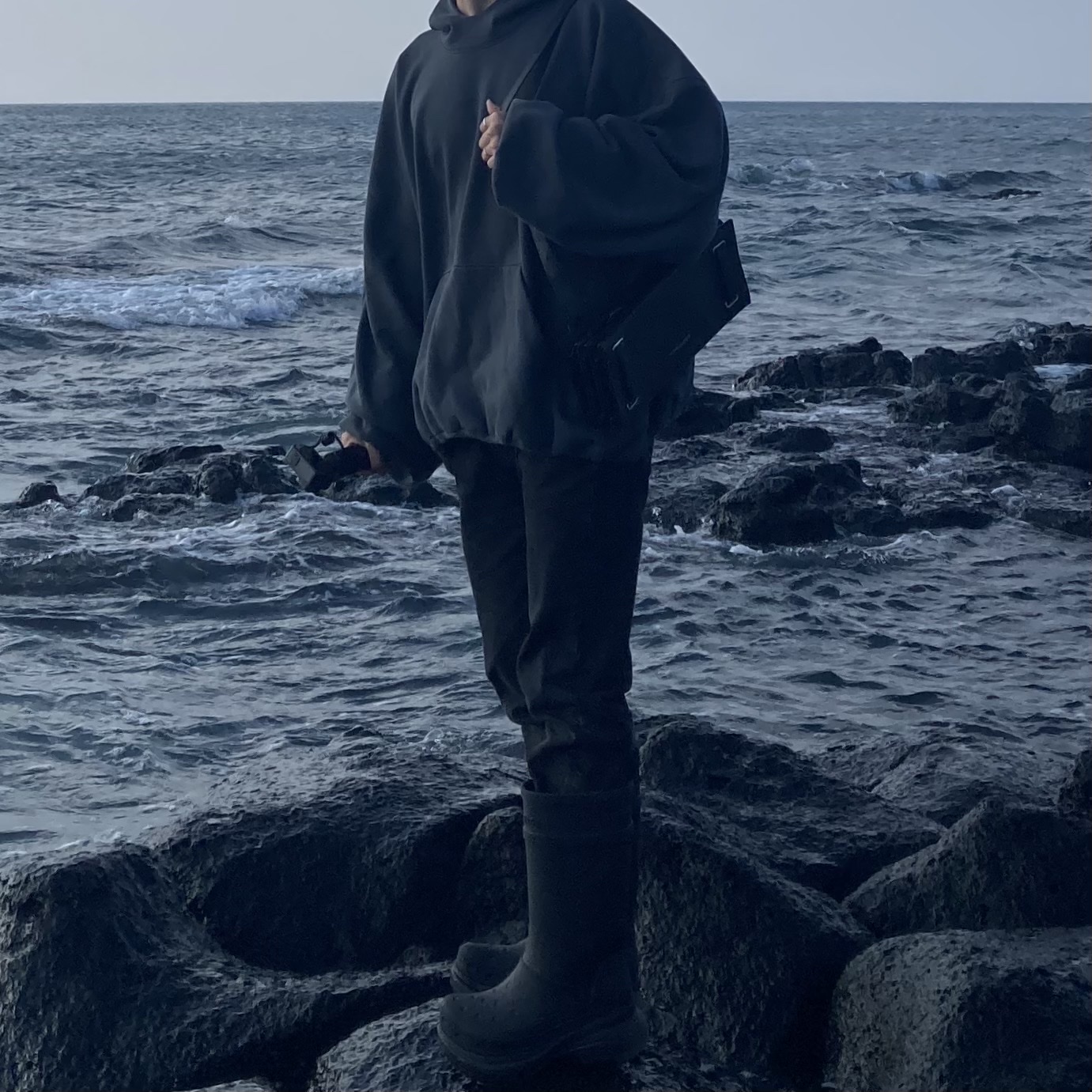 Yeezy Gap Engineered By Balenciaga Dove Hoodie Black, Balenciaga x Crocs Rubber Boot Black 착용 스타일 - 2