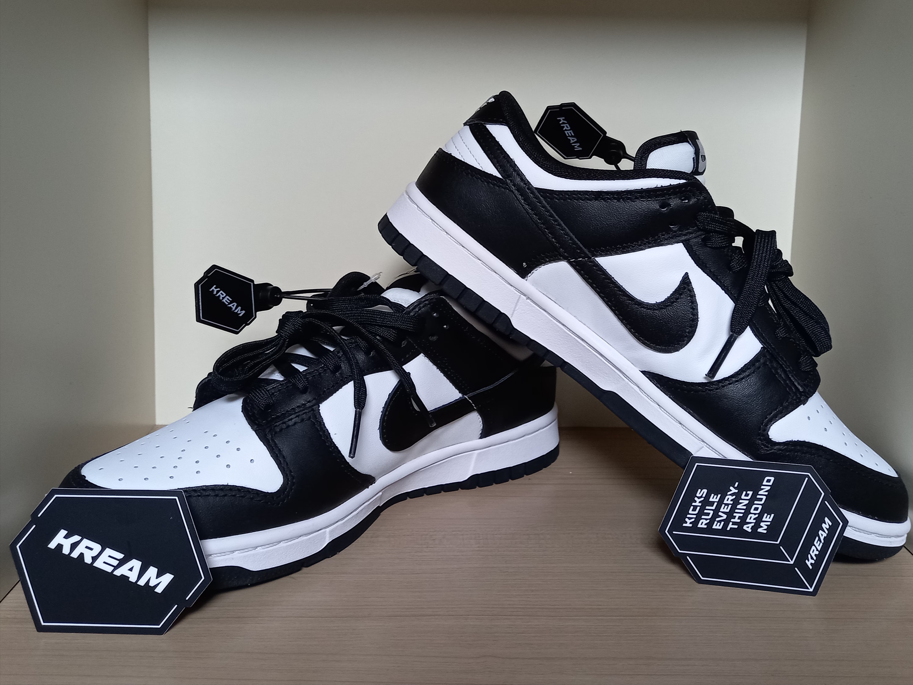 Nike Dunk Low Retro Black 착용 스타일