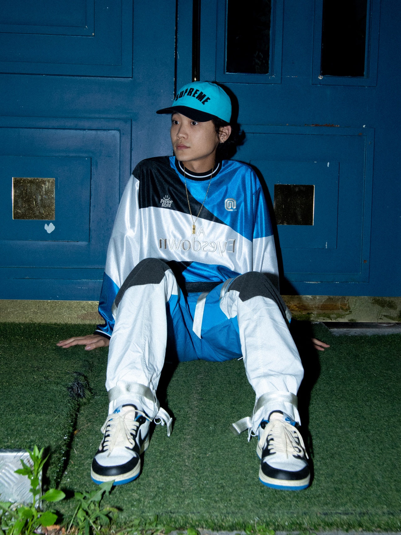 Jordan 1 x Travis Scott x Fragment Retro Low OG SP Military Blue, Supreme x The North Face Arc Logo 6-Panel Teal - 19SS 착용 스타일 - 2