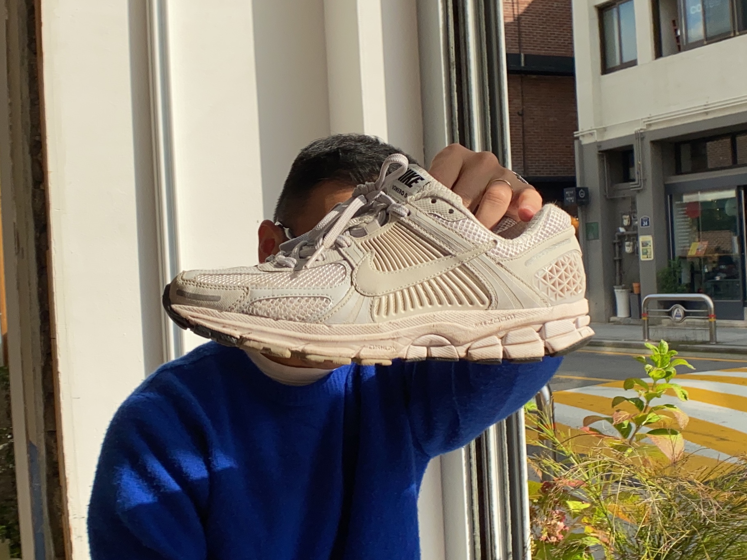 Nike Zoom Vomero 5 SP Vast Grey 2019 착용 스타일 - 1
