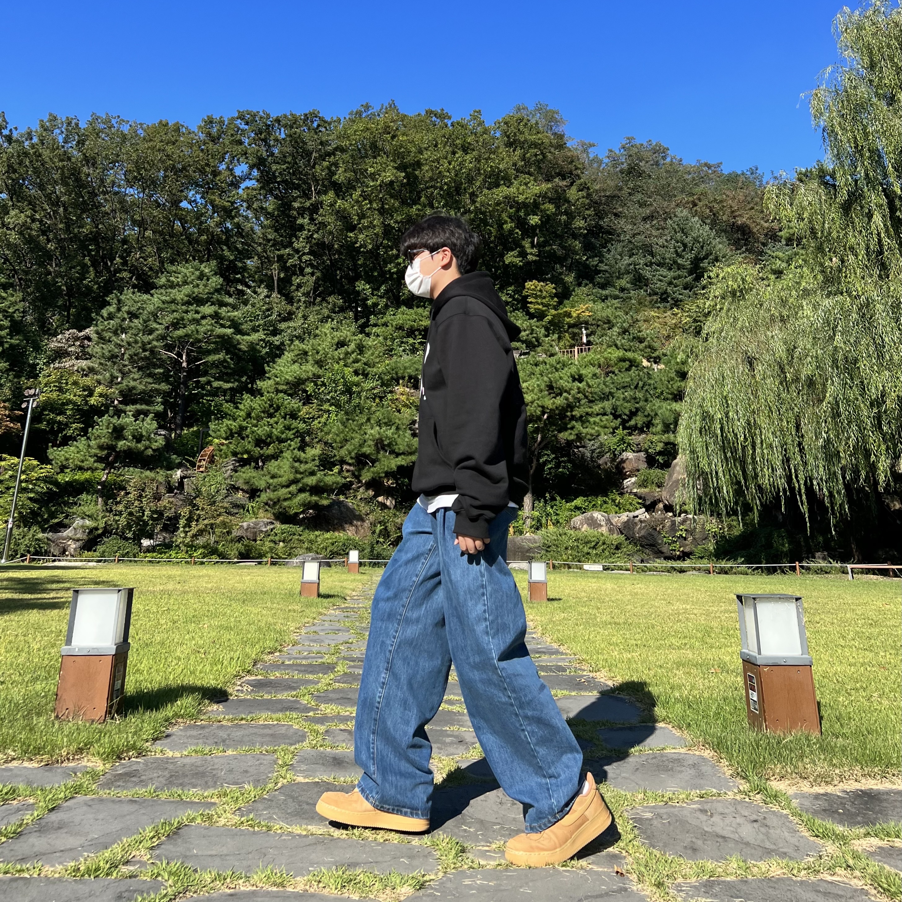Nike Air Force 1 '07 WB Flax 착용 스타일 - 2